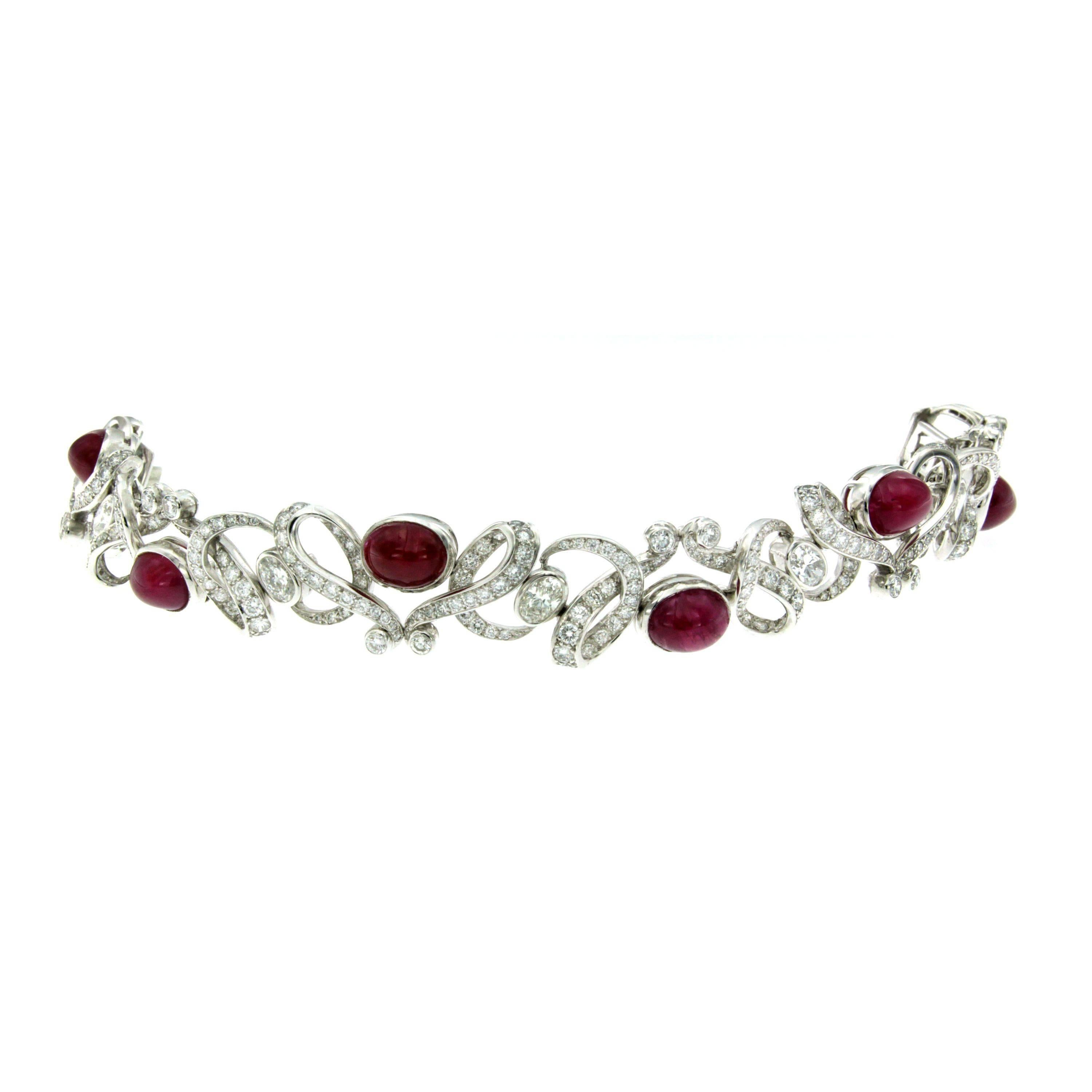 Sotheby's Magnificent 120 Carat Ruby 32 Carat Diamonds Platinum Vintage Parure In Excellent Condition In Napoli, NA