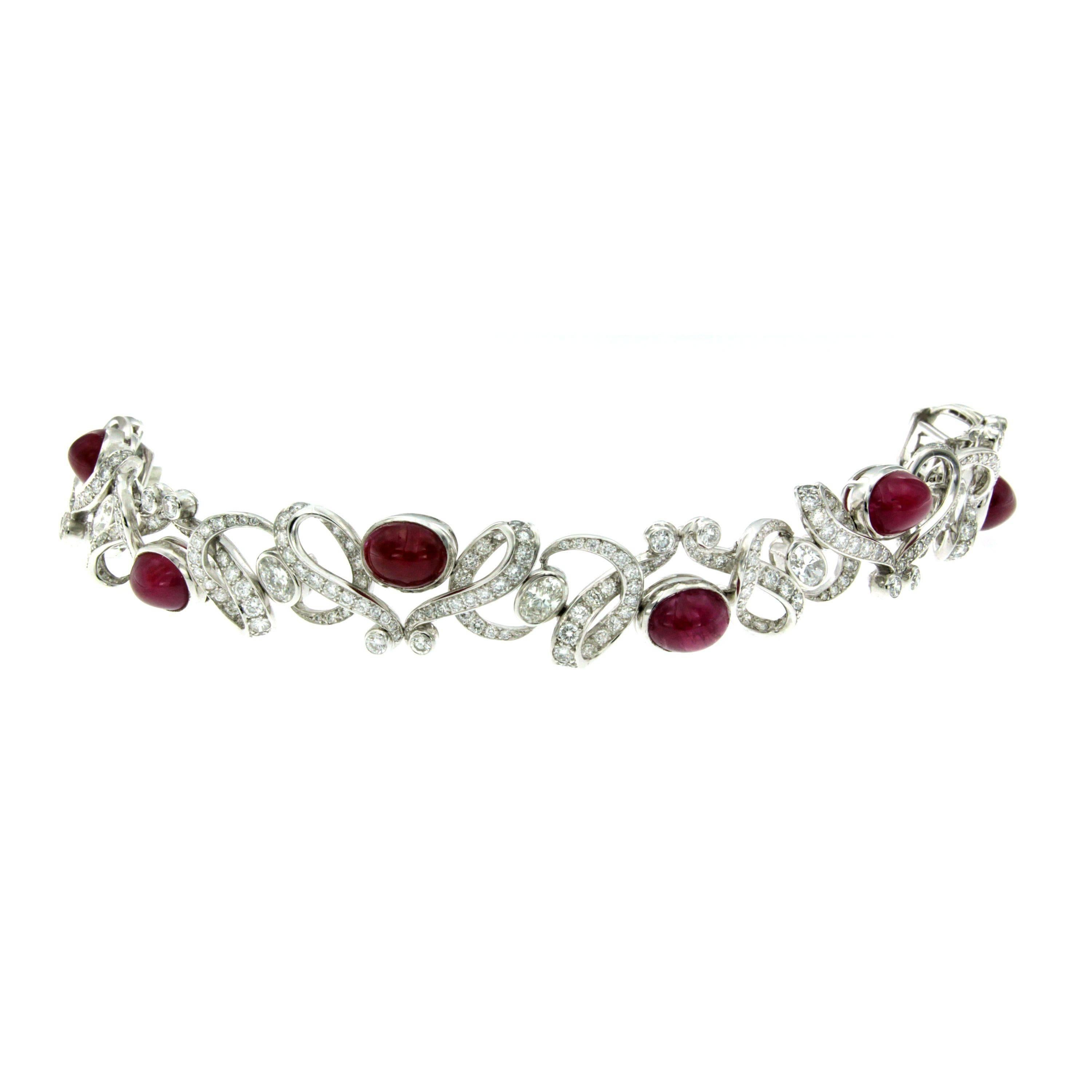 Sotheby's Magnificent 120 Carat Ruby 32 Carat Diamonds Platinum Vintage Parure In Excellent Condition In Napoli, Italy