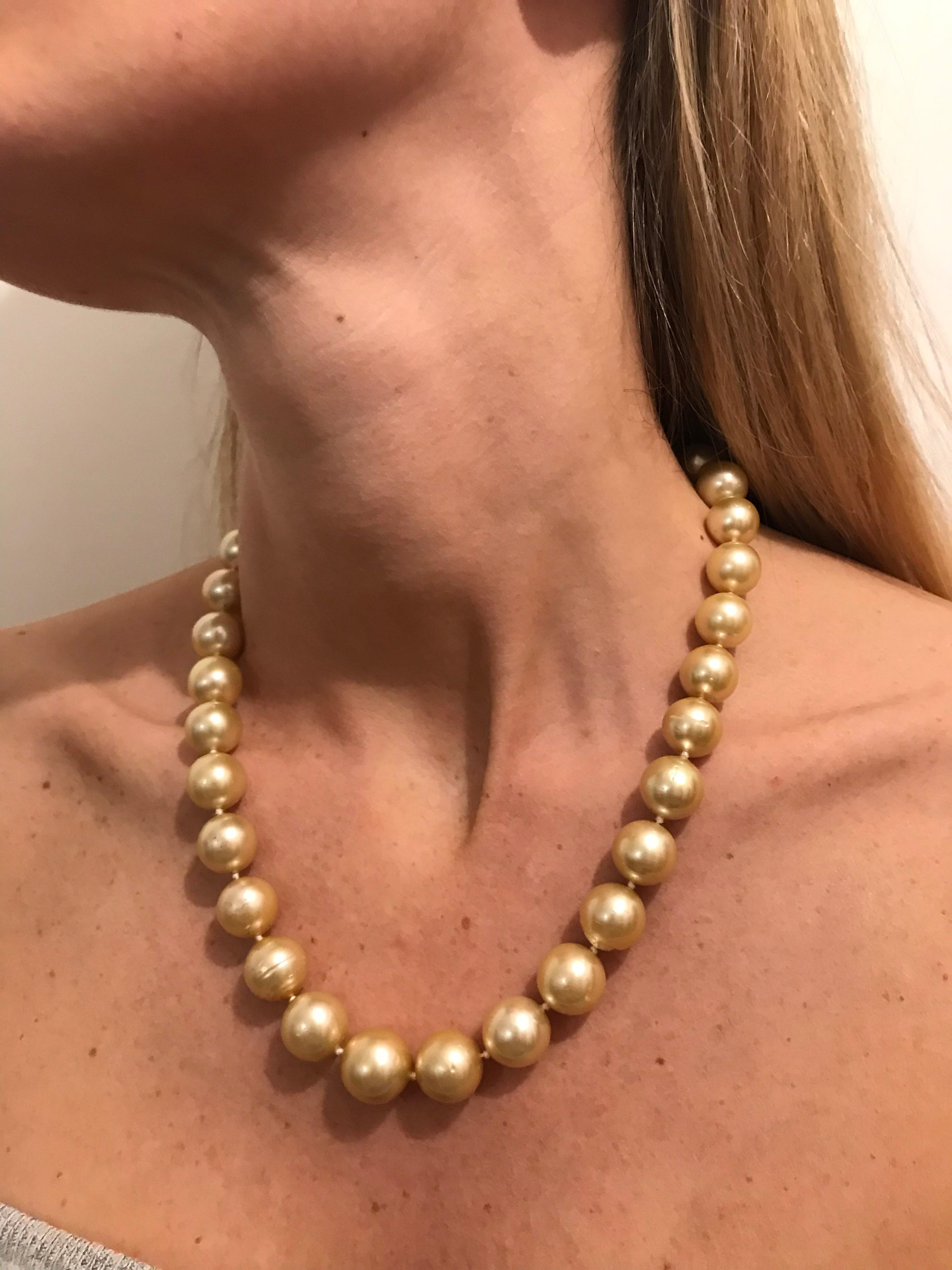 Vintage South Sea Golden Pearls Diamond Gold Necklace 3