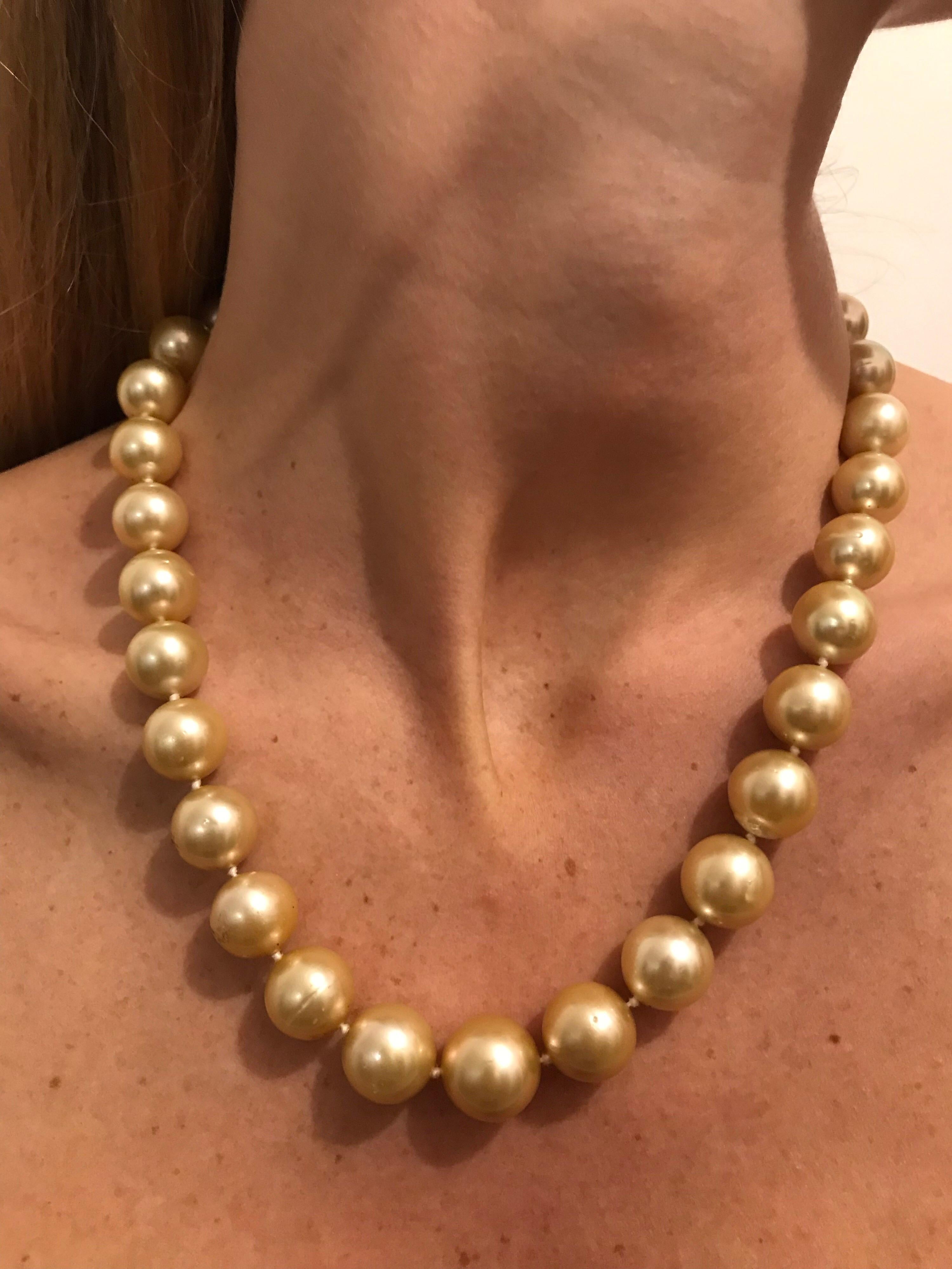 Vintage South Sea Golden Pearls Diamond Gold Necklace 6