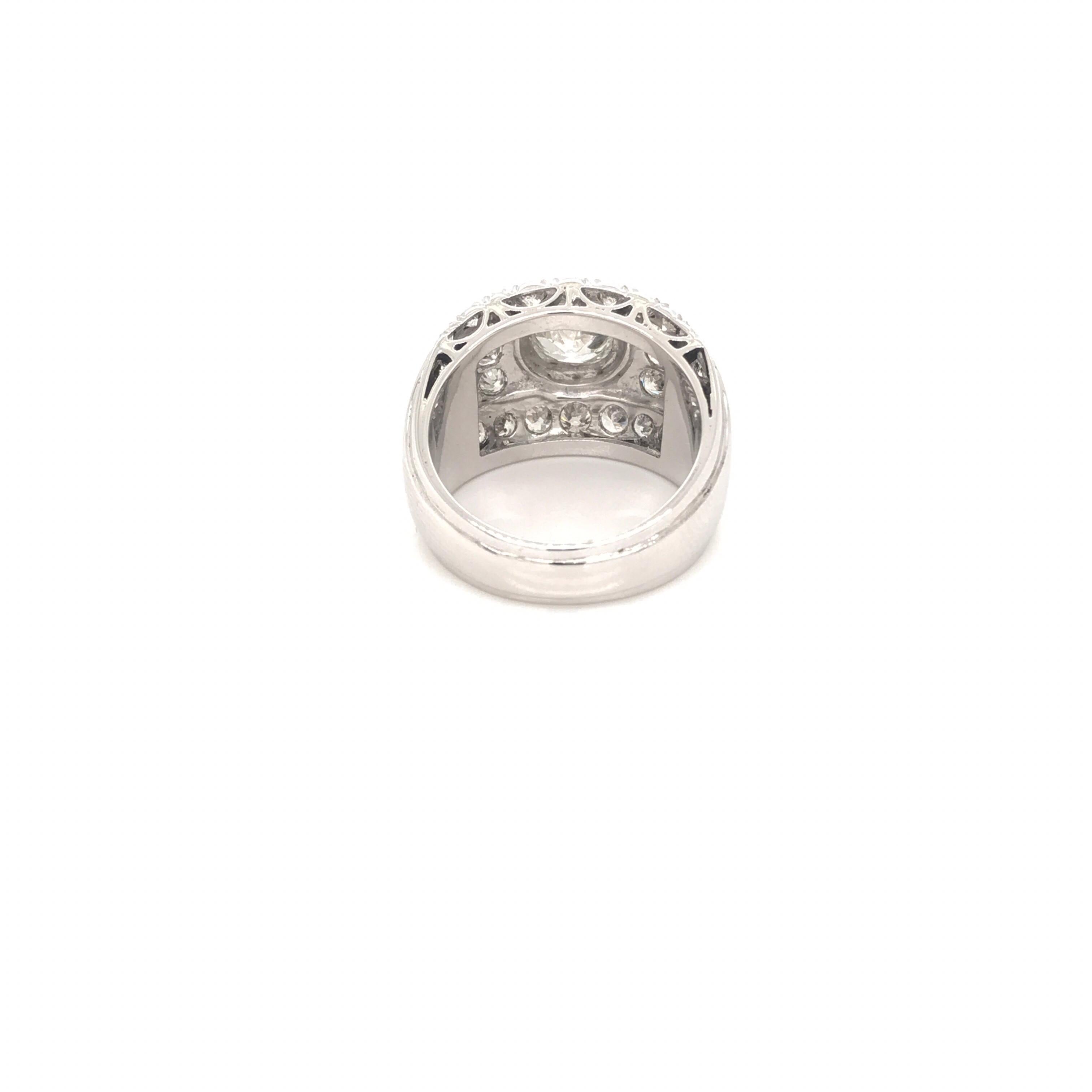 1950s Diamond 4.30 Carat Gold Ring 10