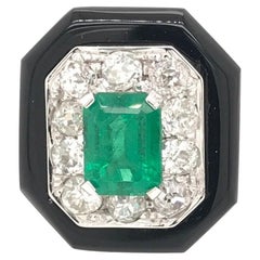 Vintage Art Deco Onyx Colombian Emerald Diamond Gold Ring