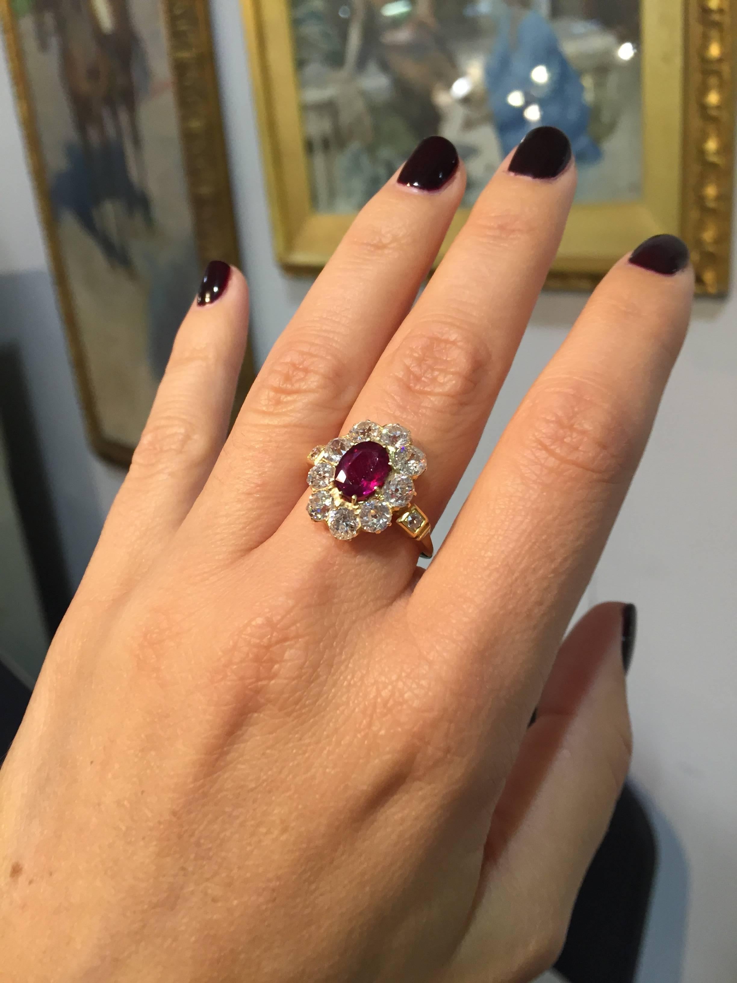 Victorian 2.50 Carat Natural Ruby Diamond Gold Cluster Ring 2