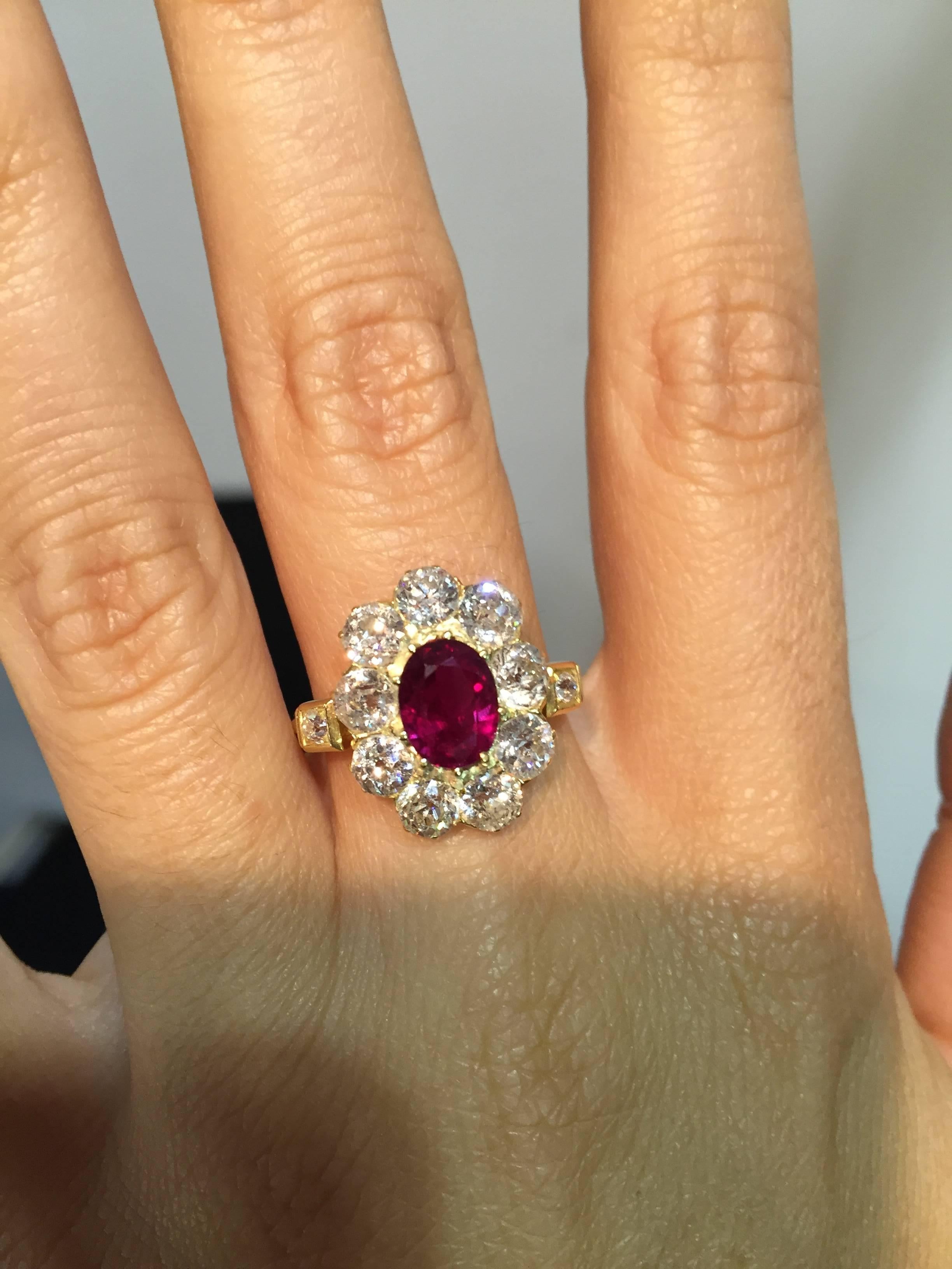 Victorian 2.50 Carat Natural Ruby Diamond Gold Cluster Ring 5