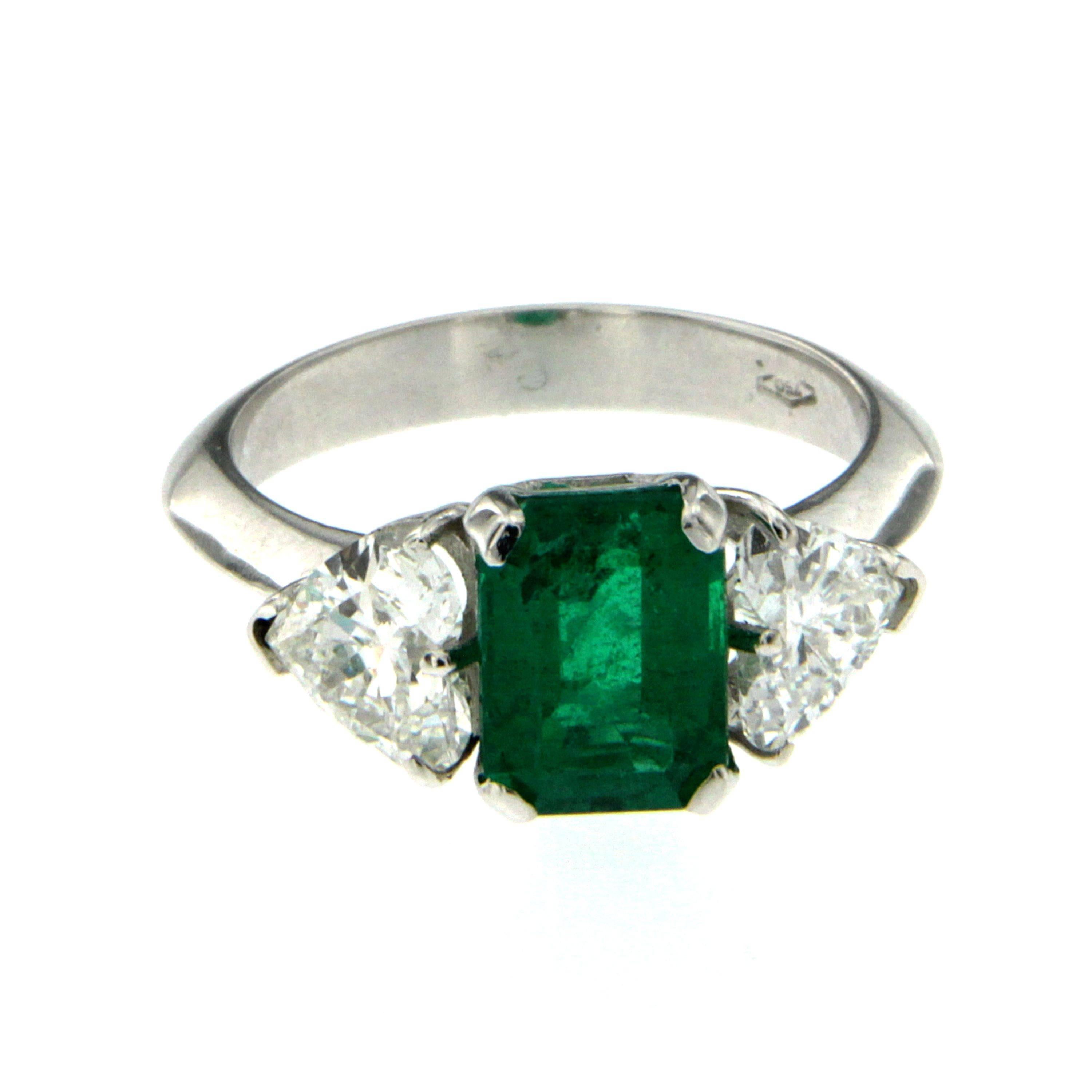 Women's  Colombian Emerald Diamond Gold Ring