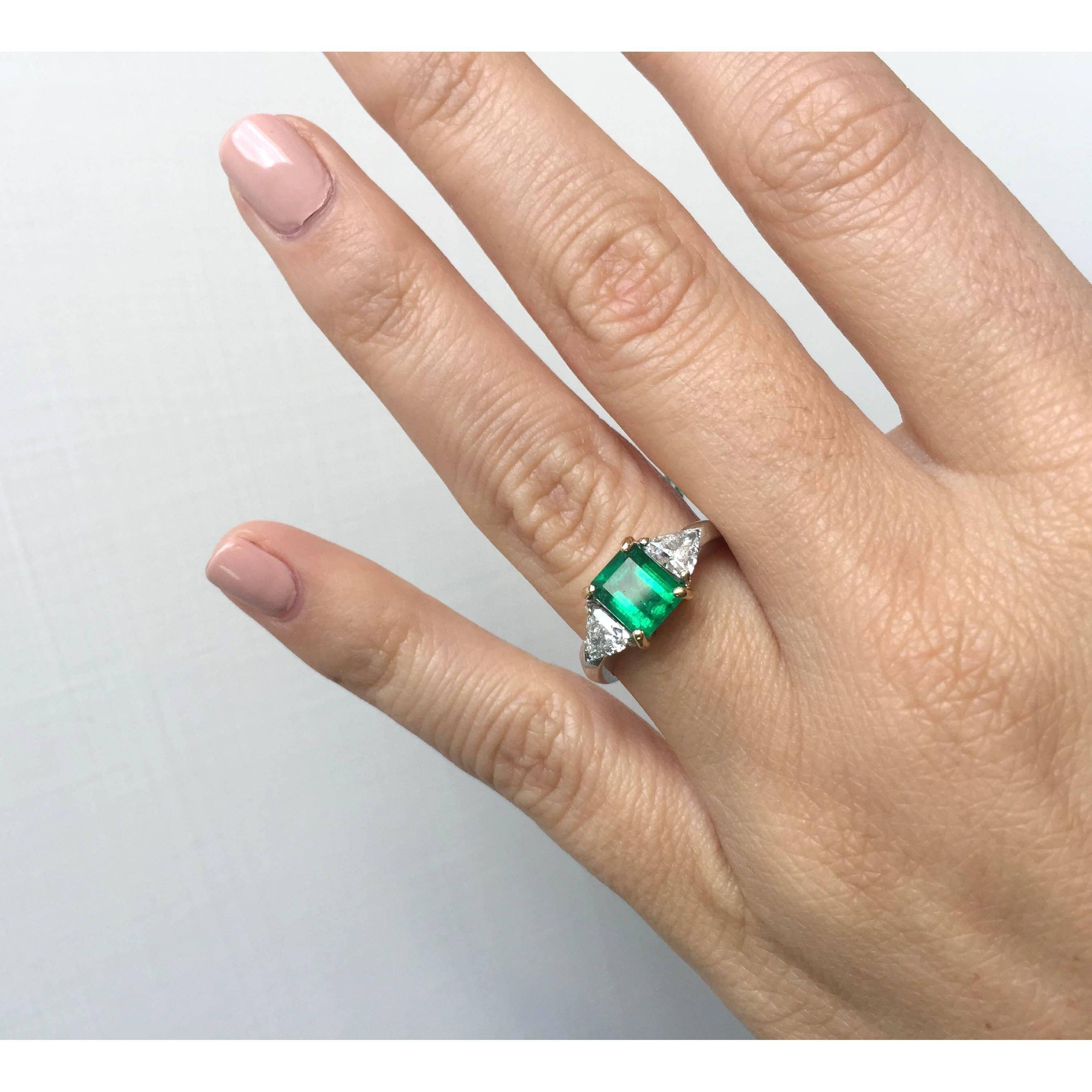 Colombian Emerald Diamond Gold Ring 4