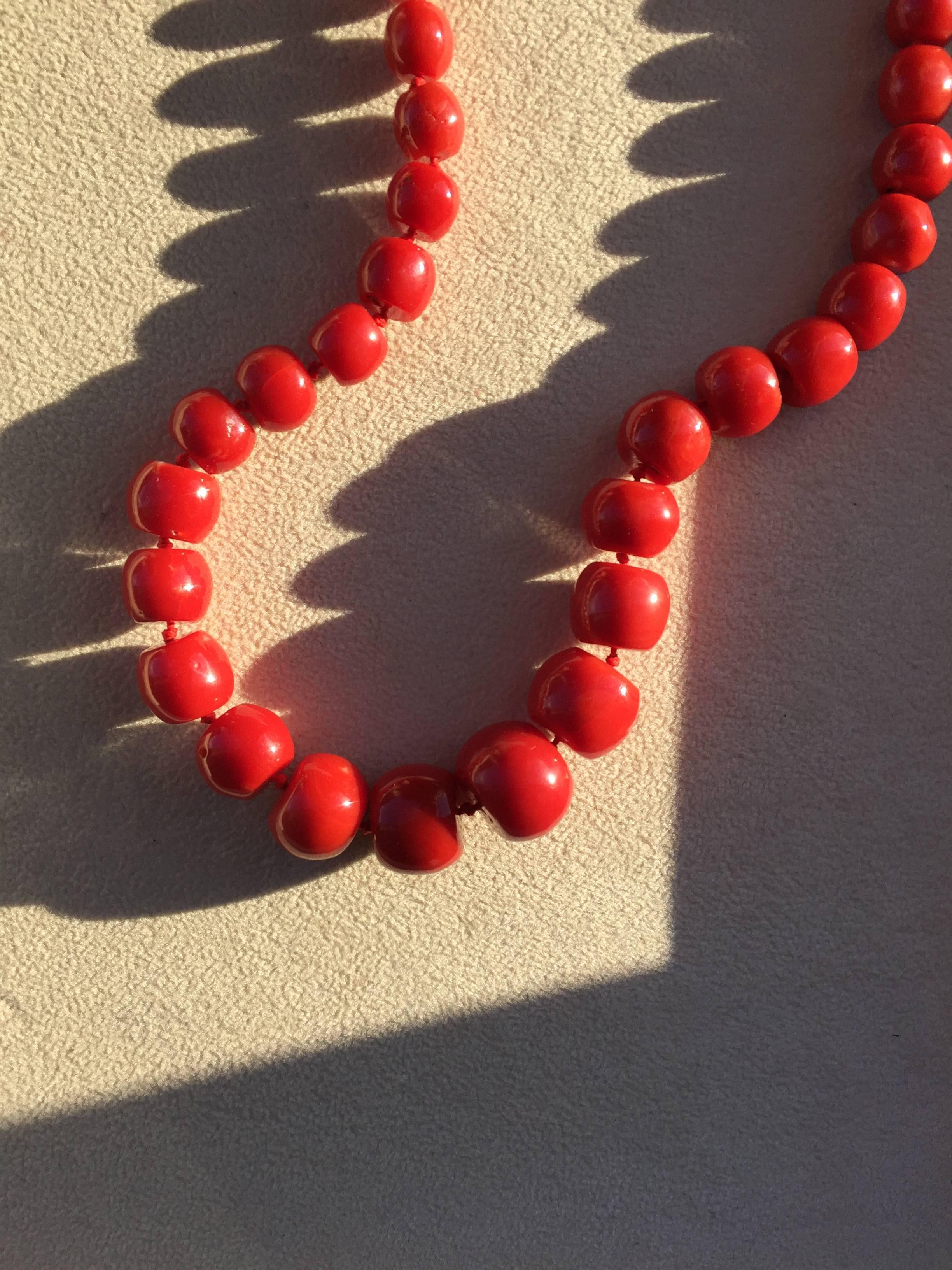 1960 Natural Aka Red Coral Gold Necklace 2