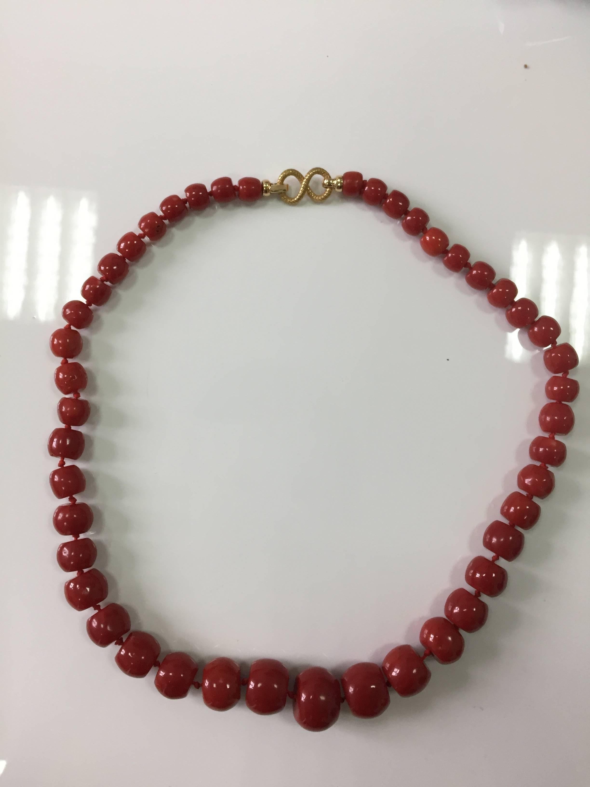 1960 Natural Aka Red Coral Gold Necklace 3