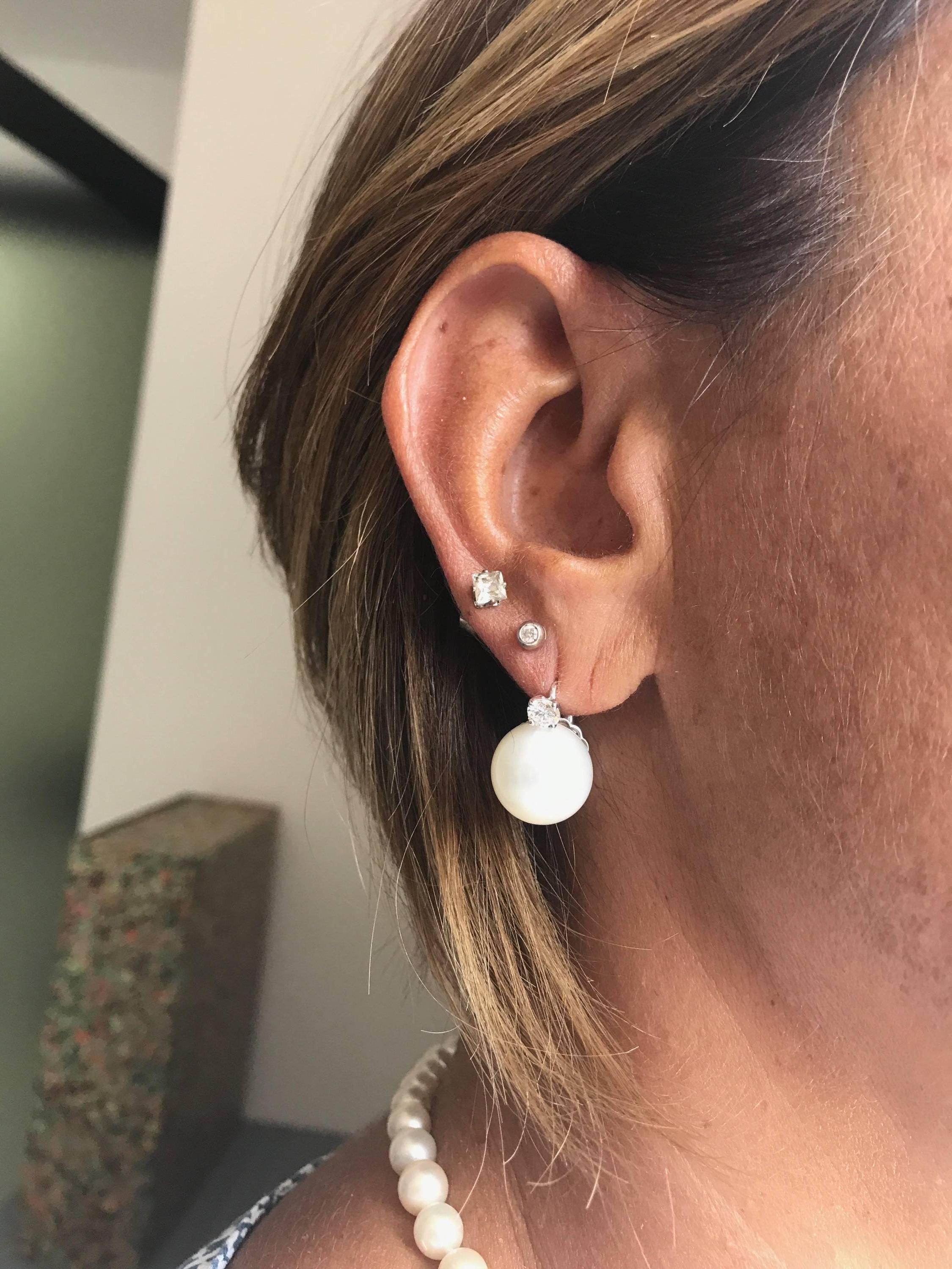 Australian Pearls Diamond Gold Earrings In New Condition In Napoli, Italy