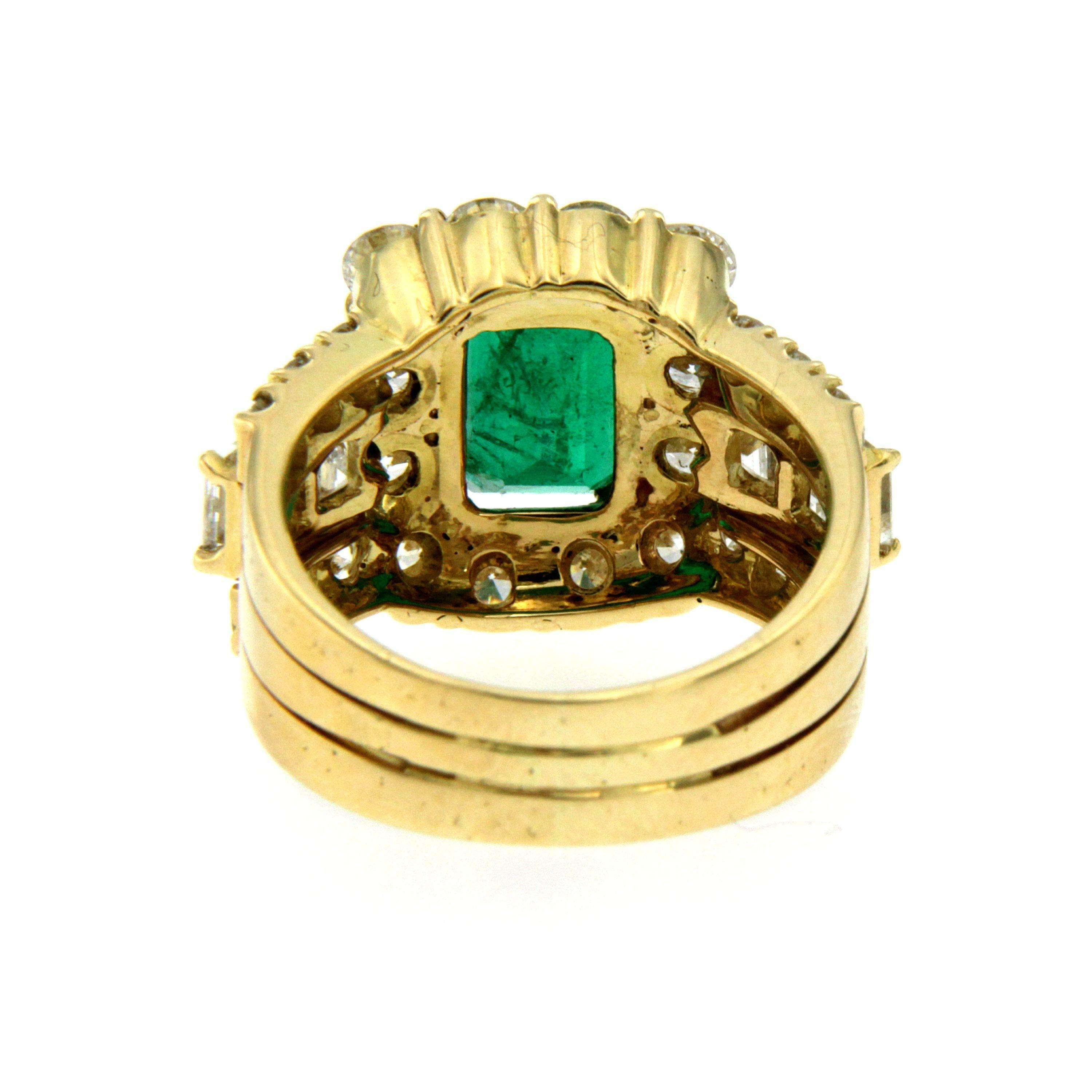Women's or Men's Natural 2.80 Carat Colombian Emerald Diamond Gold Ring
