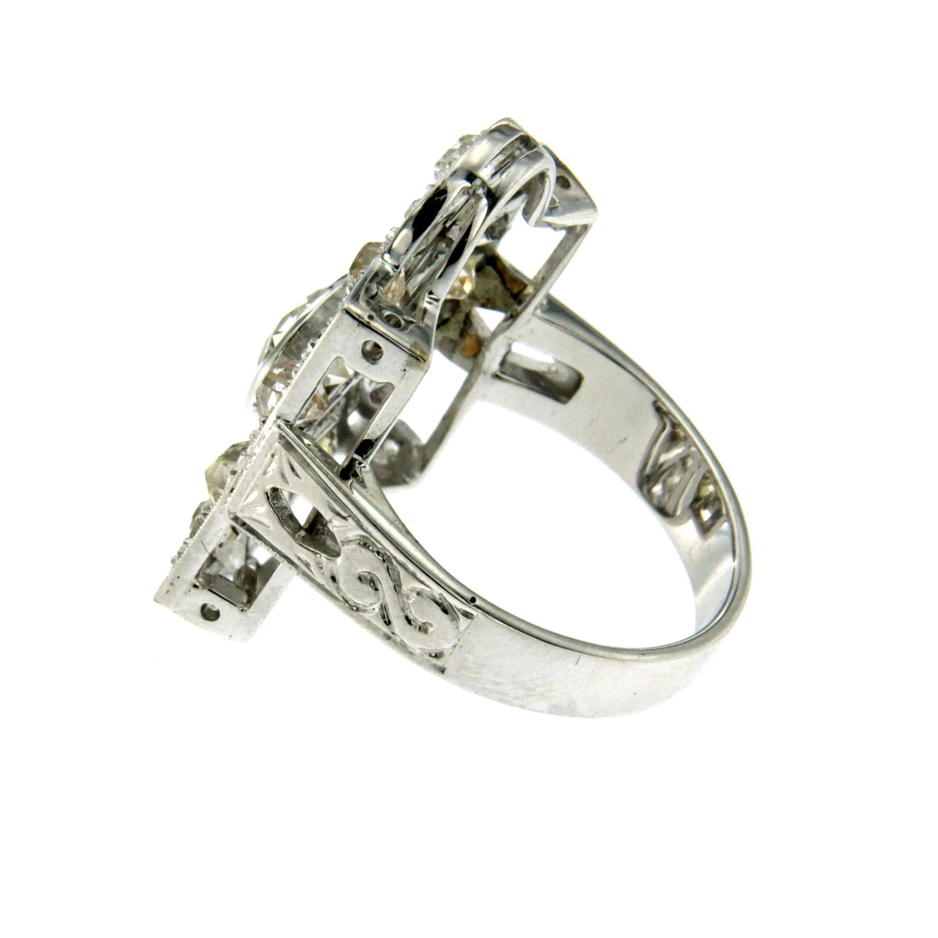 Women's Art Deco Diamond Gold Ring