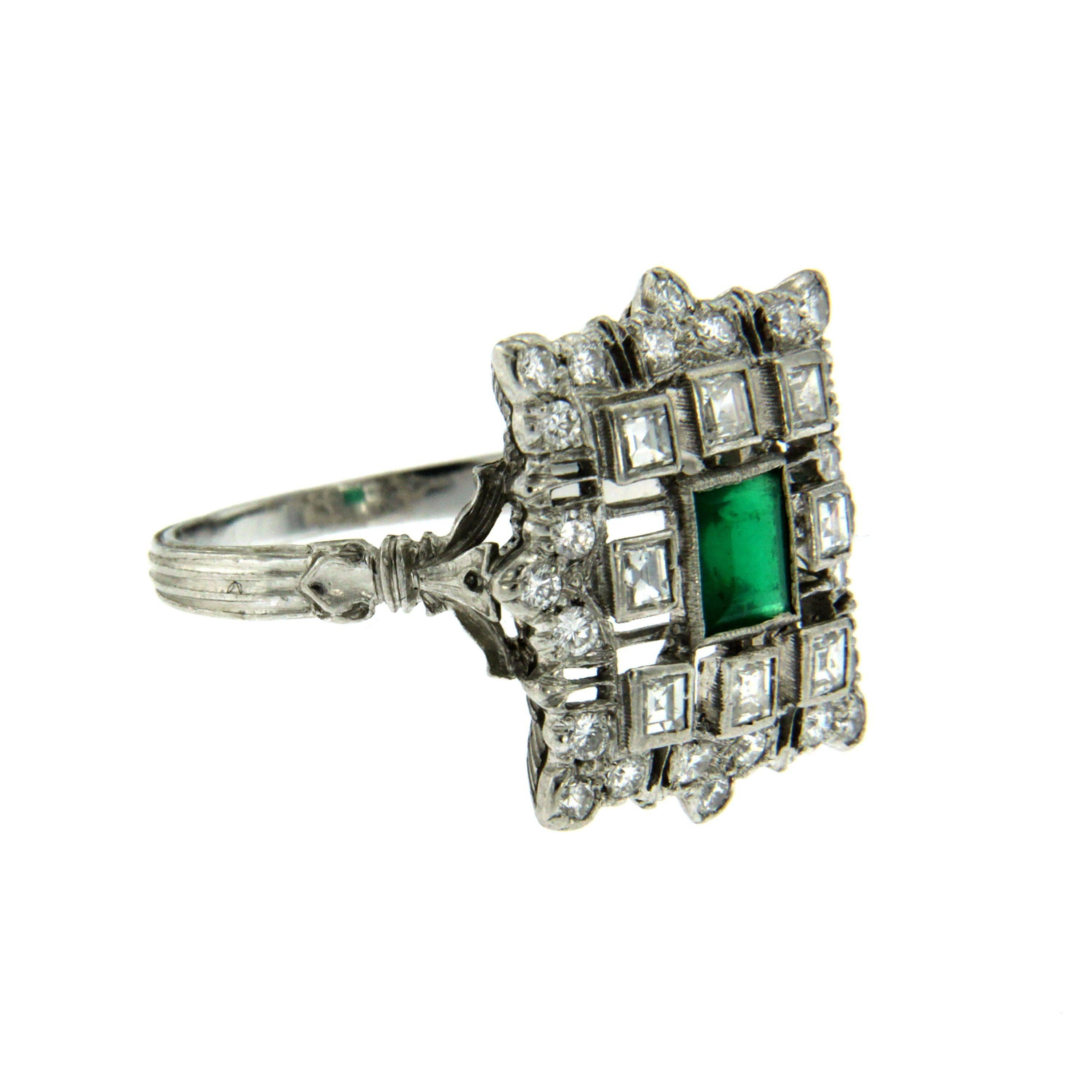 Buccellati Emerald Diamond Platinum Ring In Excellent Condition In Napoli, Italy