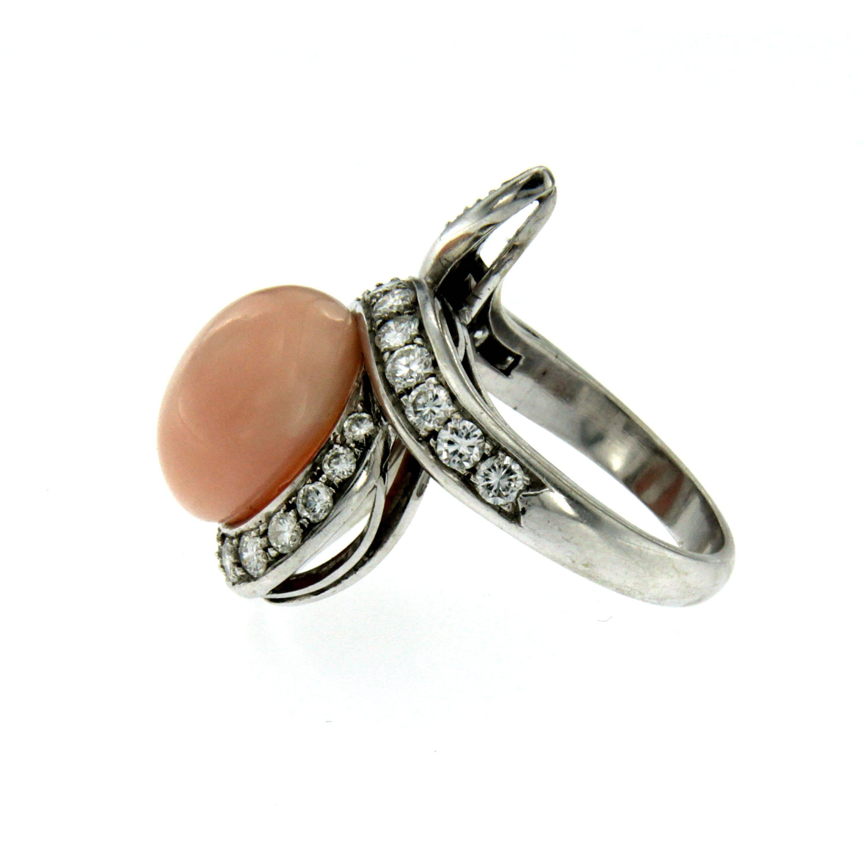 Pink Coral Diamond Gold Ring In Excellent Condition In Napoli, Italy