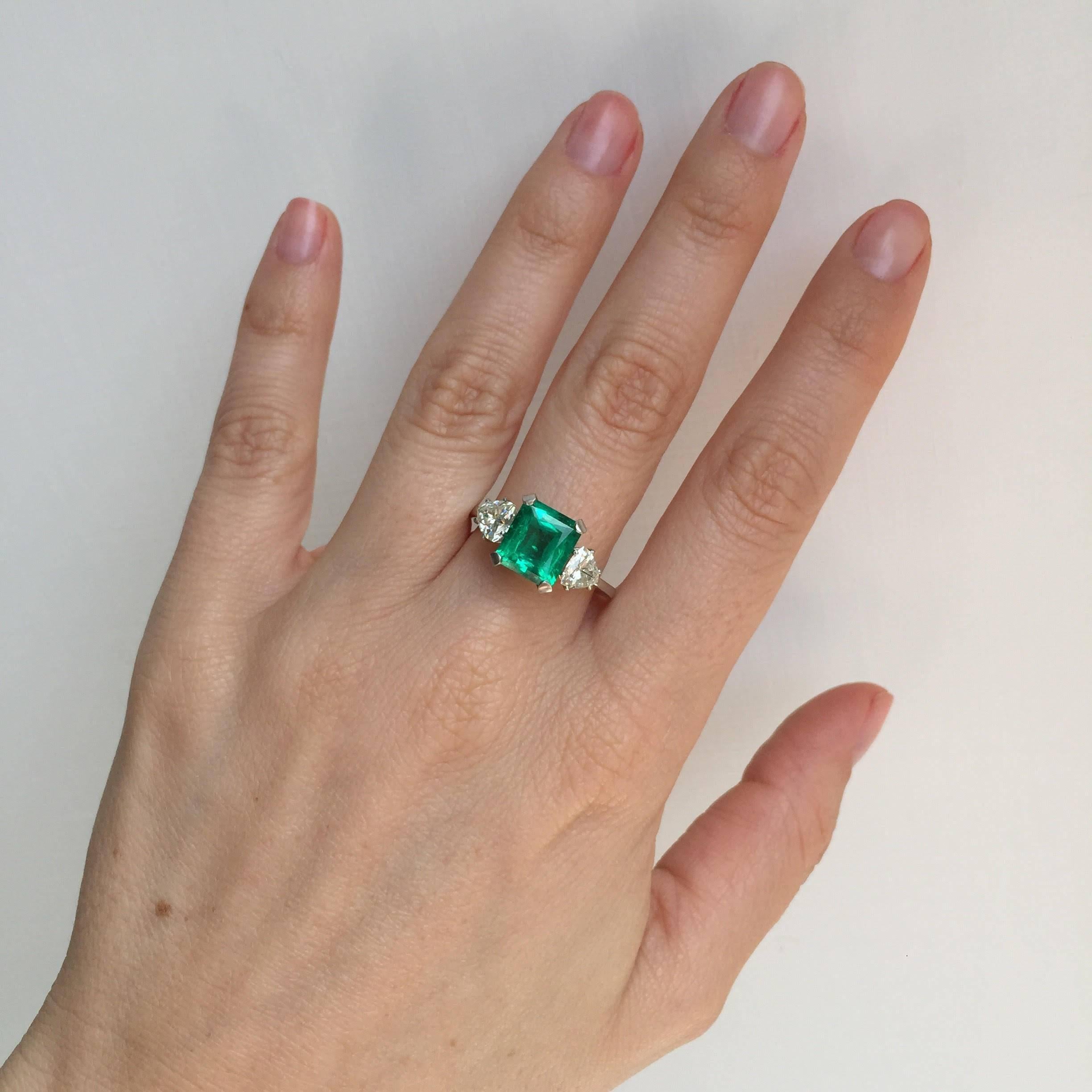 Natural 2.75 Carat Colombian Emerald Diamond Platinum Ring 4