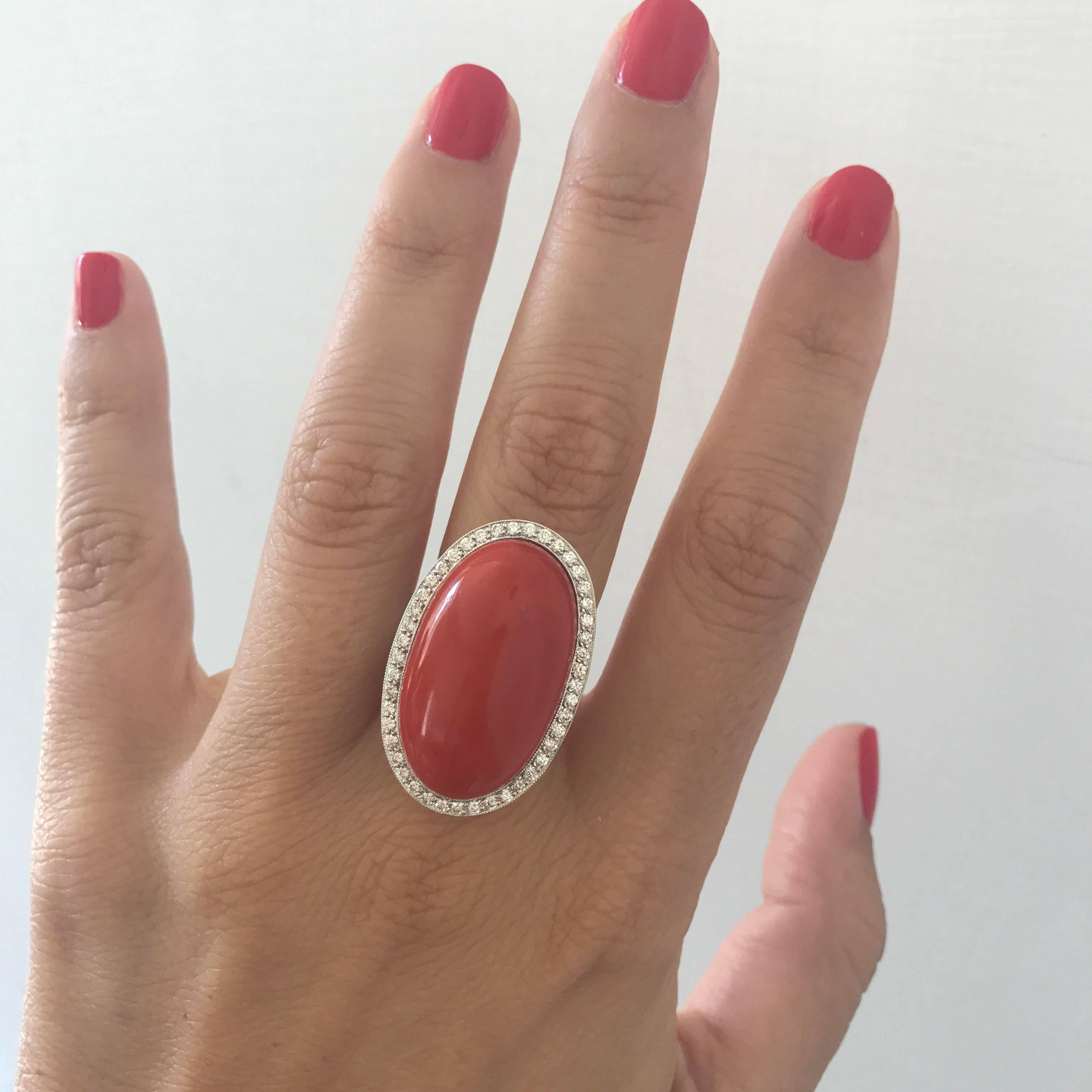 Natural Oxblood Aka Coral Diamond Gold Ring In Excellent Condition In Napoli, Italy