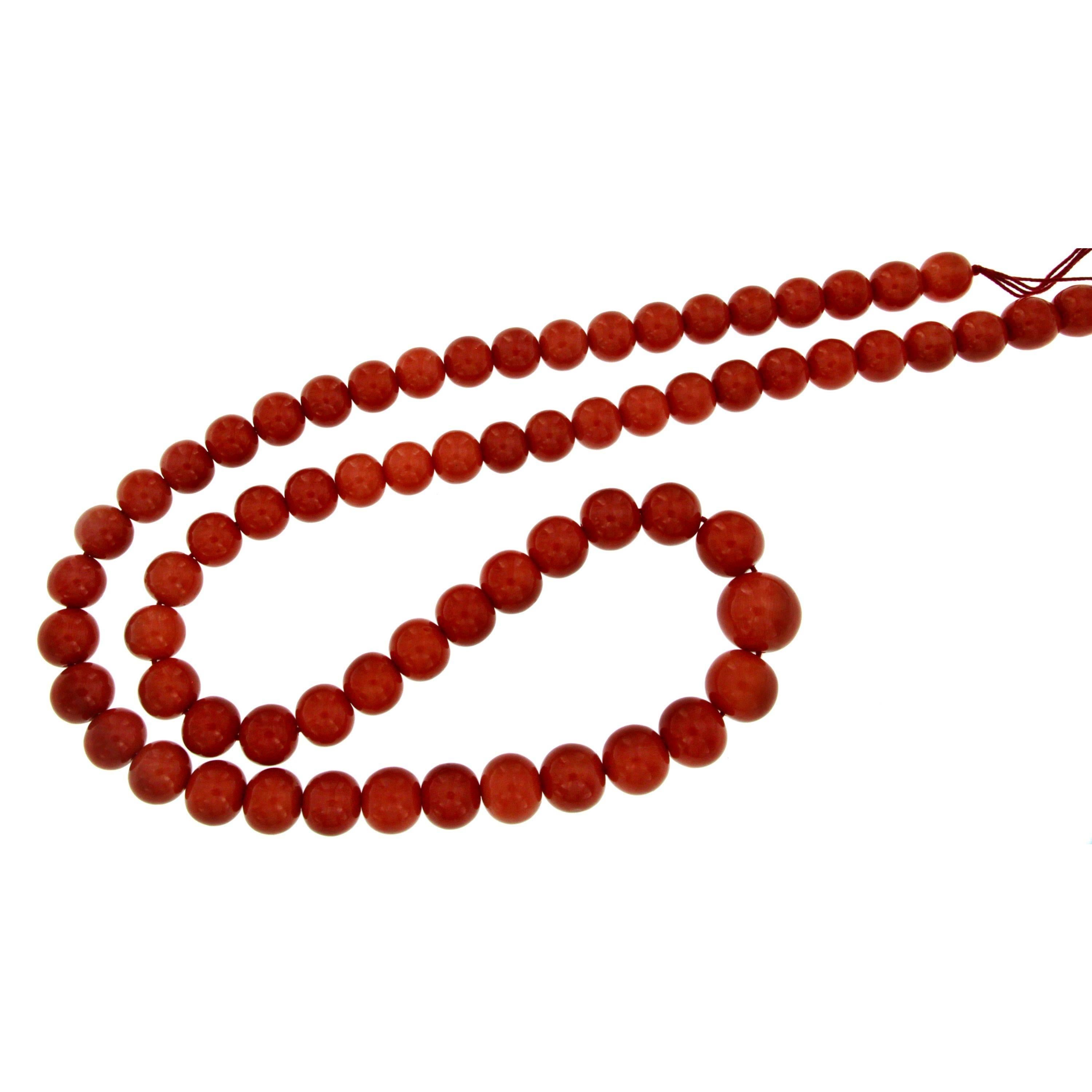 A beautiful necklace strand of fine Momo Coral.
The coral is one of the greatest variety, 100% natural not dyed or worked with any resin or other synthetic materials free from any matural blemish whatseover. No clasp
Measures: 25.19 inches
WEIGHT: