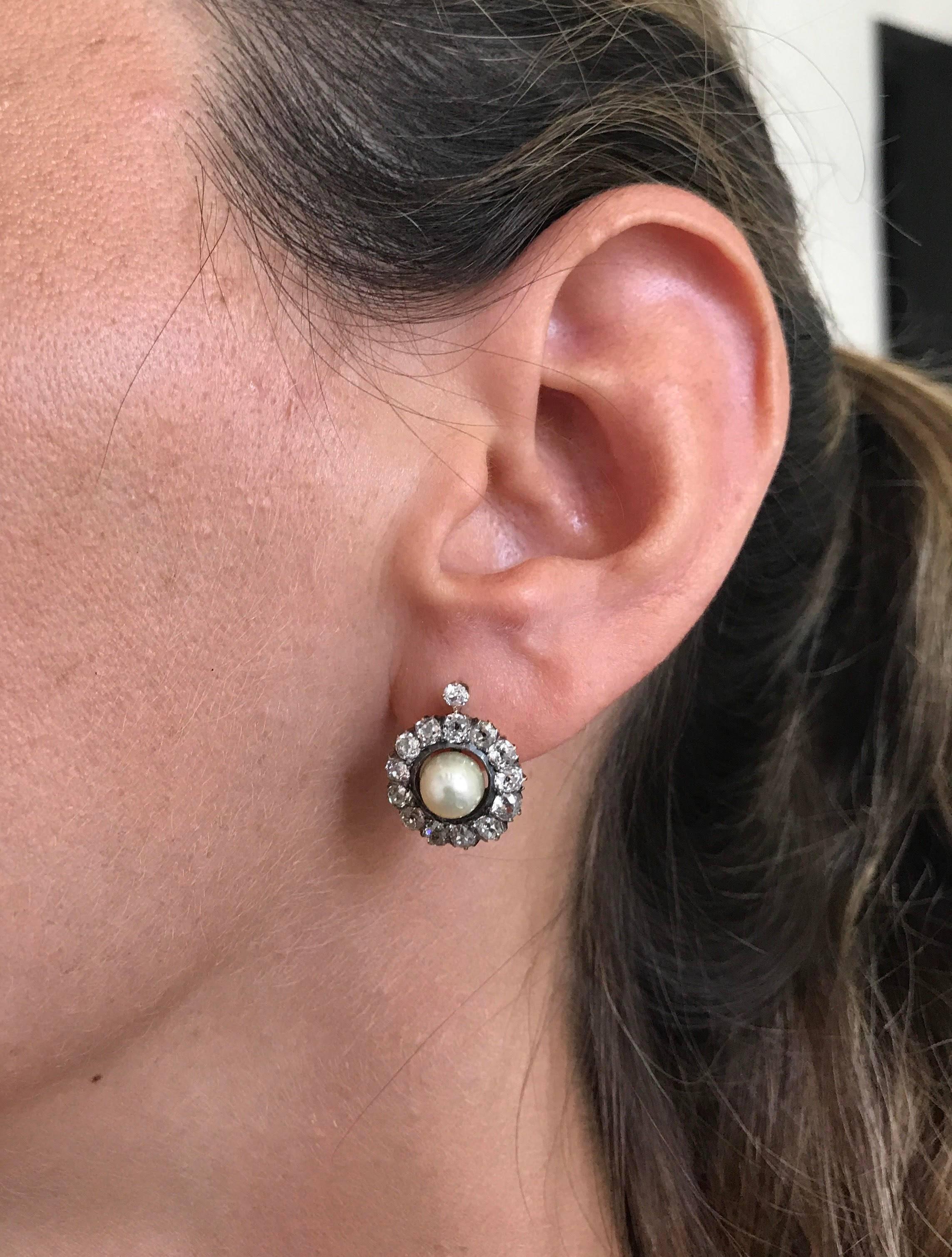 1890 Pearl Diamond Gold Cluster Earrings In Excellent Condition In Napoli, Italy