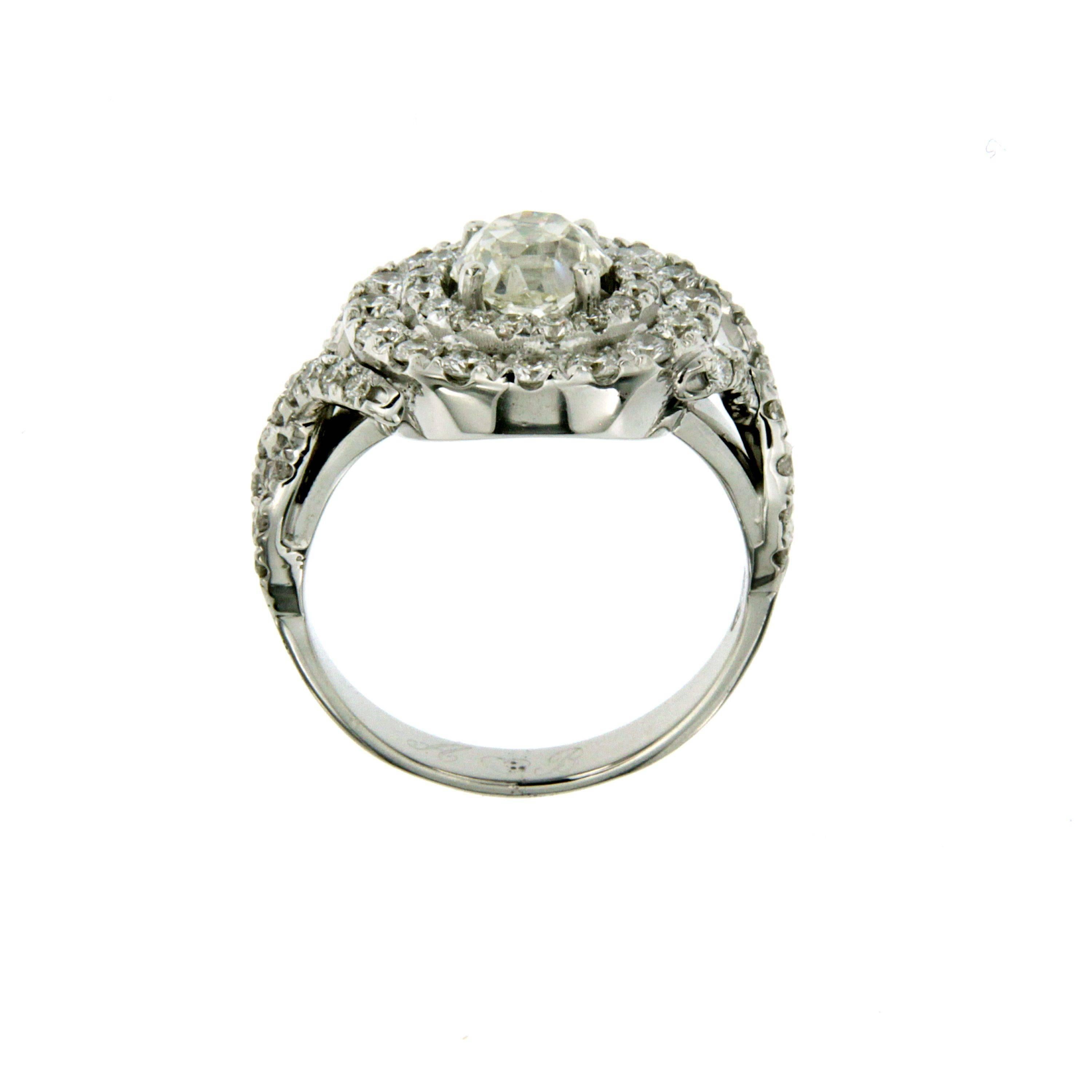 Women's Diamond Gold Engagement Ring