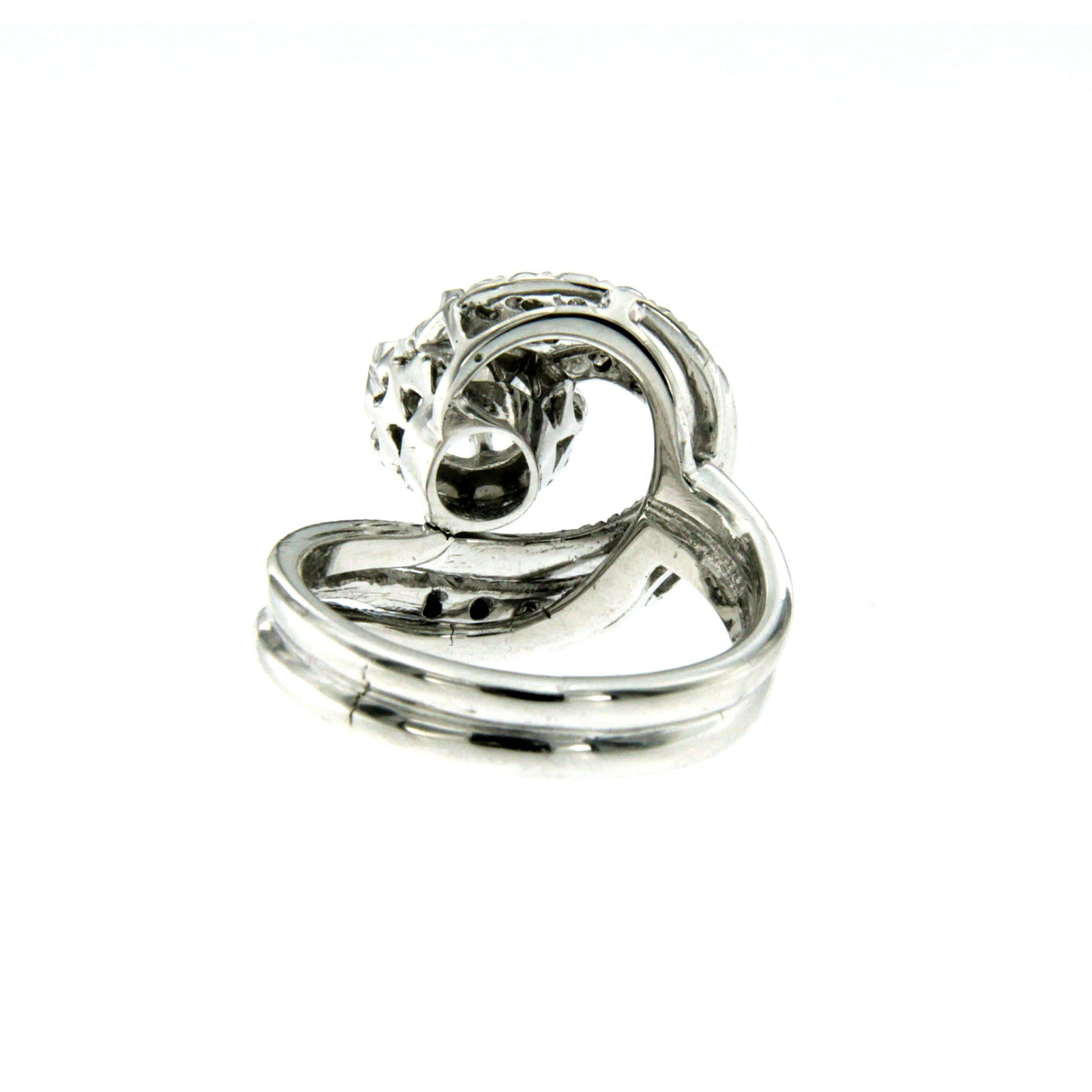 Women's Vintage Diamond Gold Engagement Ring