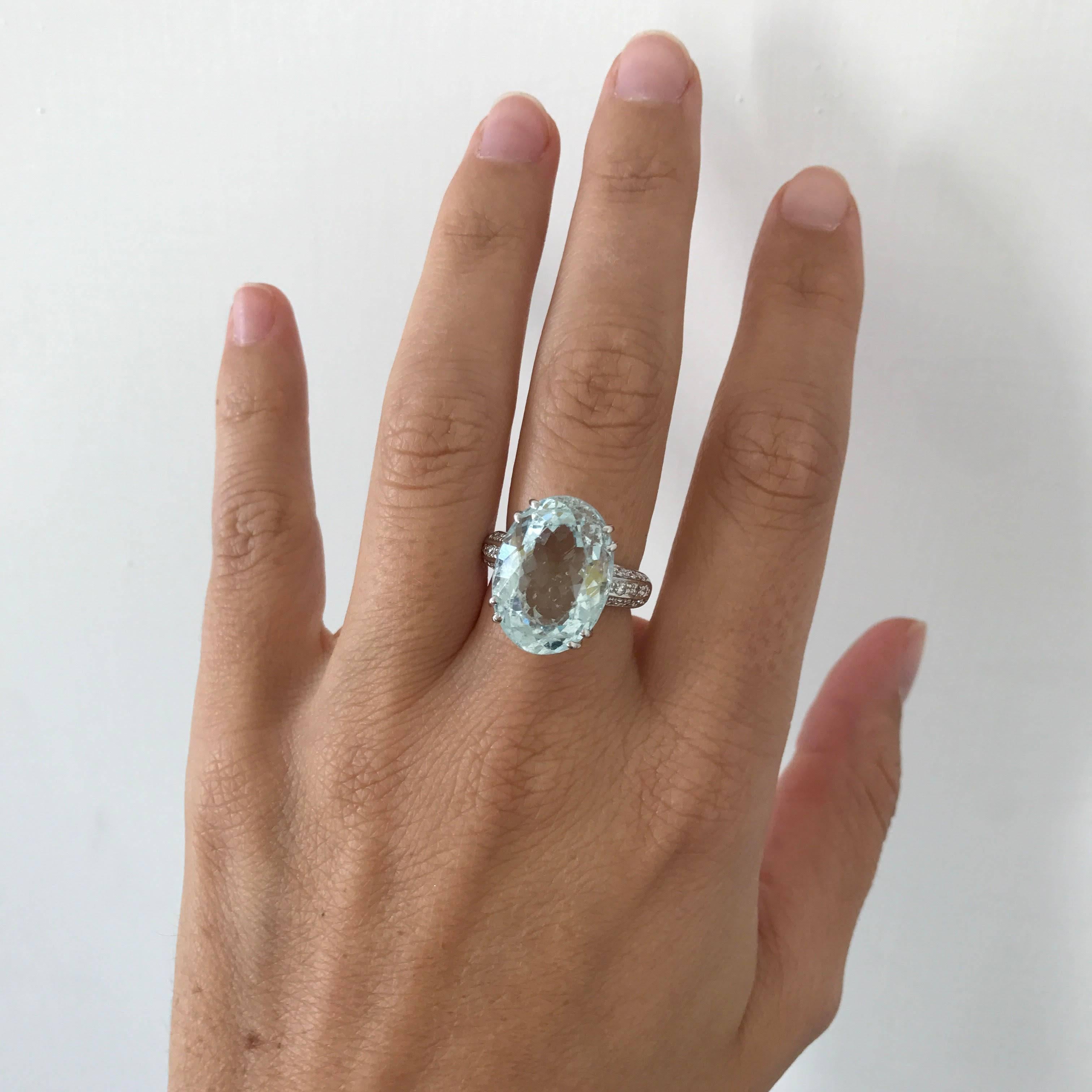 Vintage Aquamarine Diamond Gold Ring 2