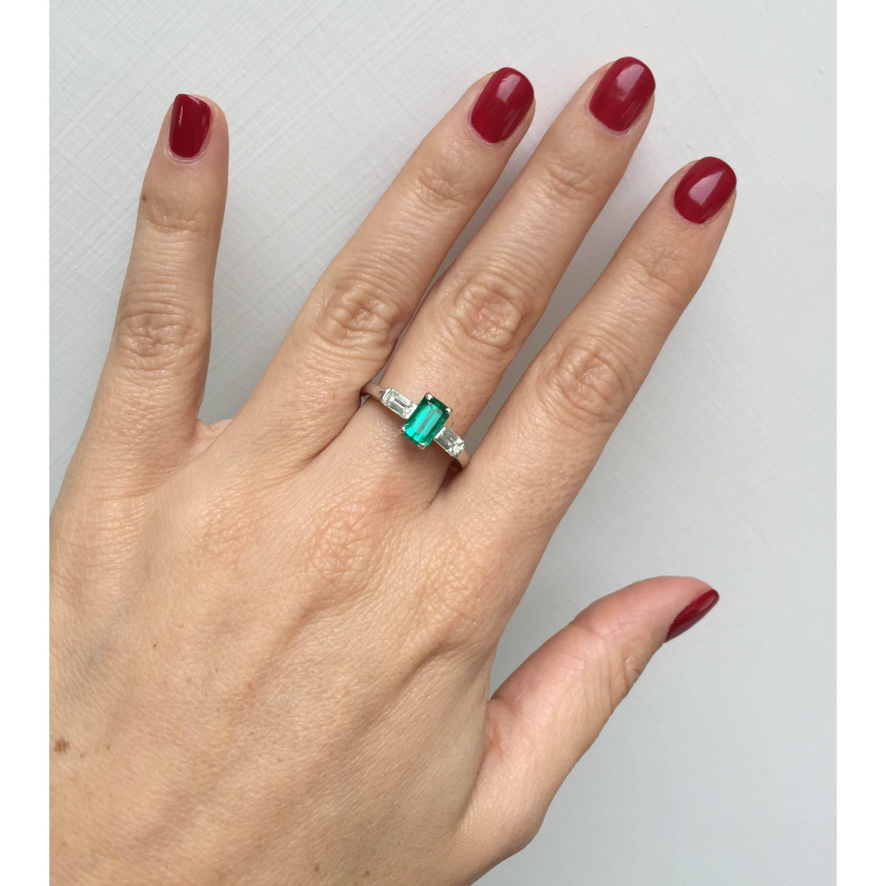 Columbian Emerald Diamond Gold Ring 1