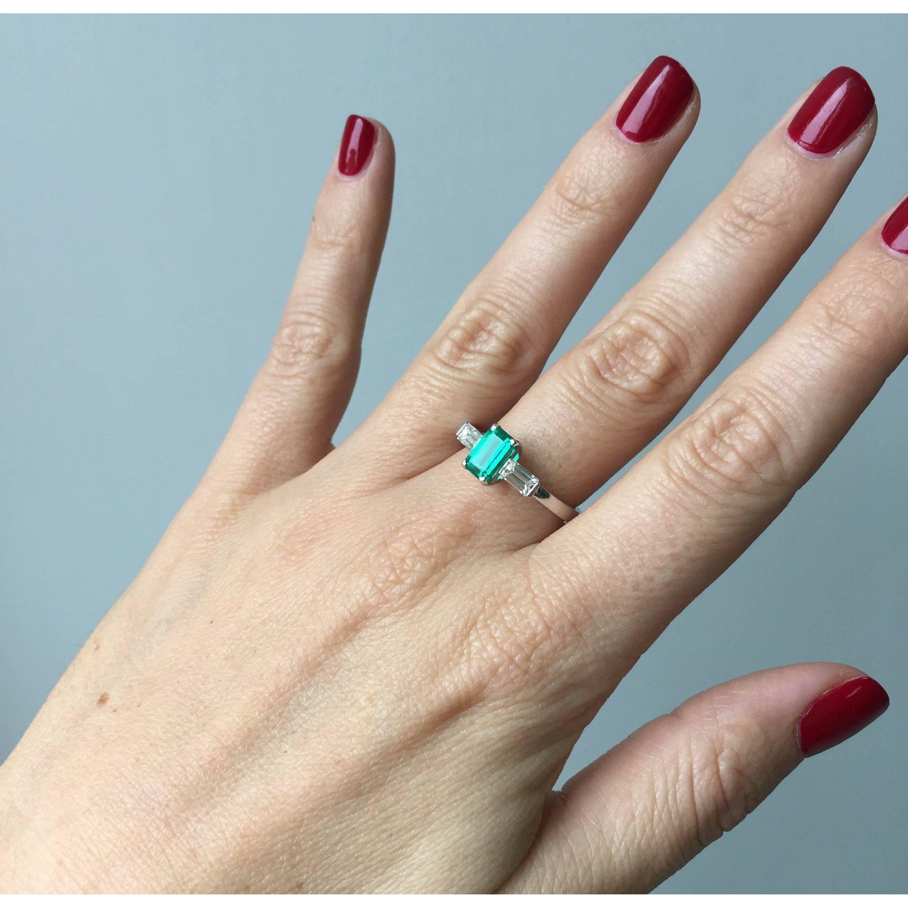 Columbian Emerald Diamond Gold Ring 2