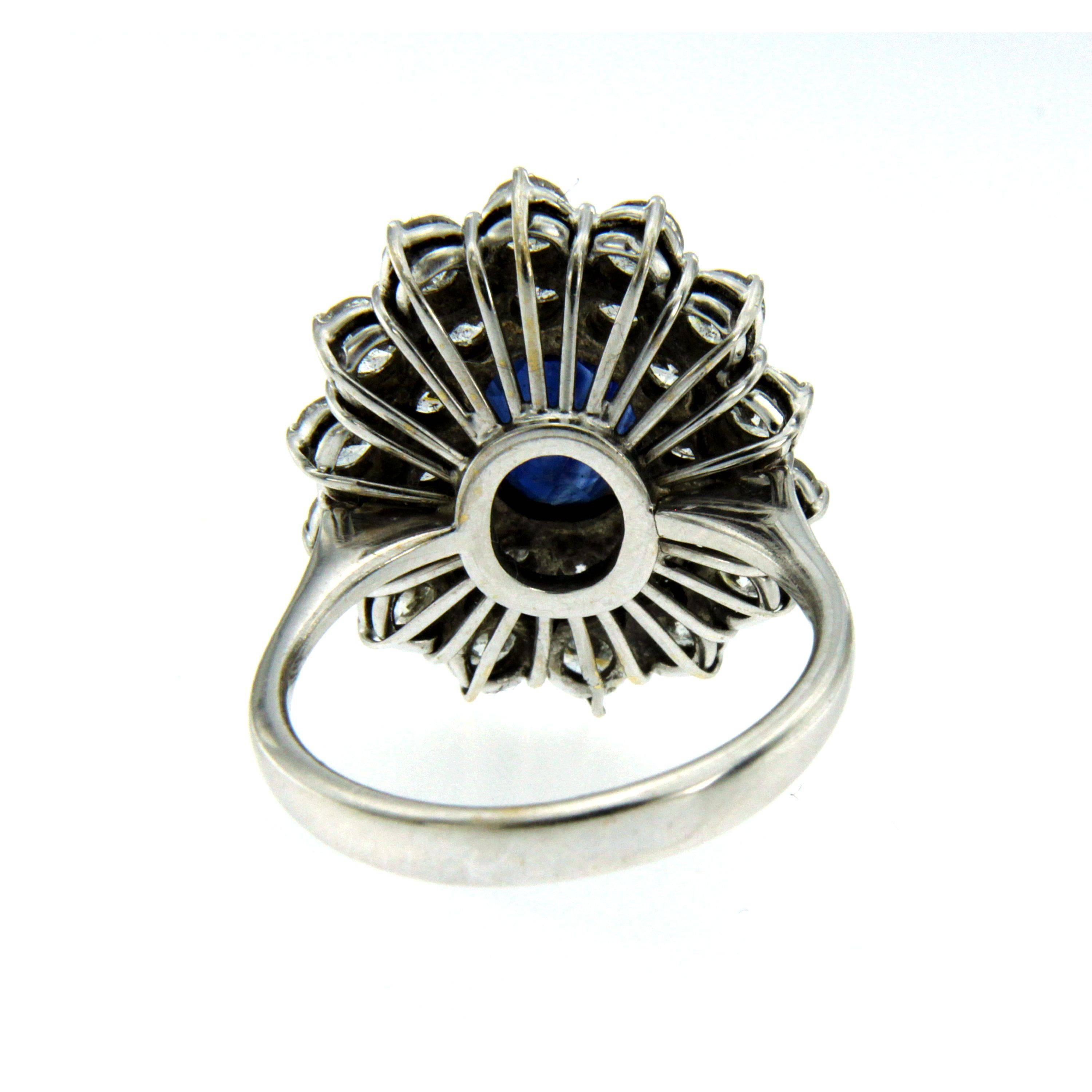 Women's Vintage 3 Carat Sapphire Diamond Gold Ring