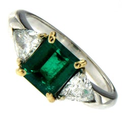 Estate Colombian Emerald Diamond Gold Ring