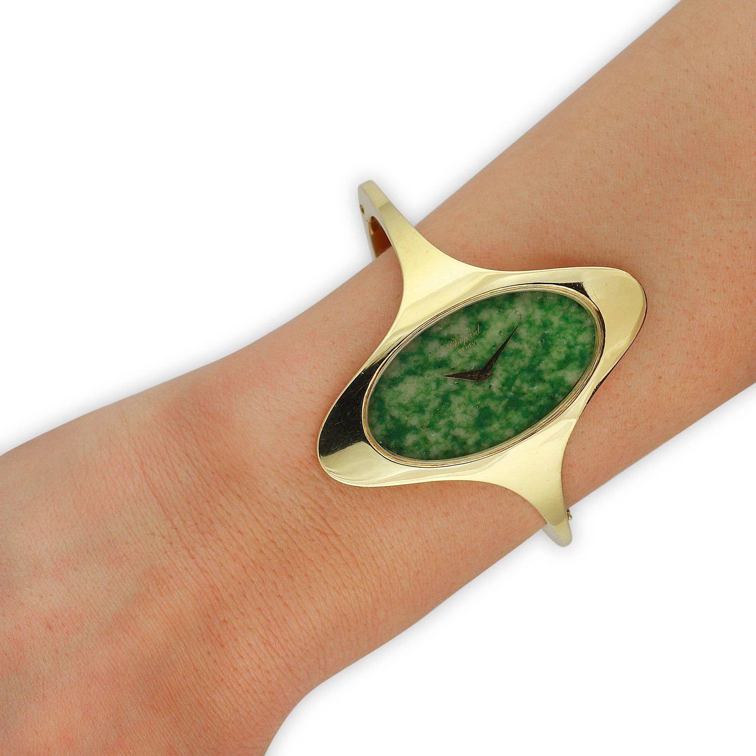 Modern Chopard Yellow Gold Nephrite Jade Dial Bangle Bracelet Wristwatch  For Sale