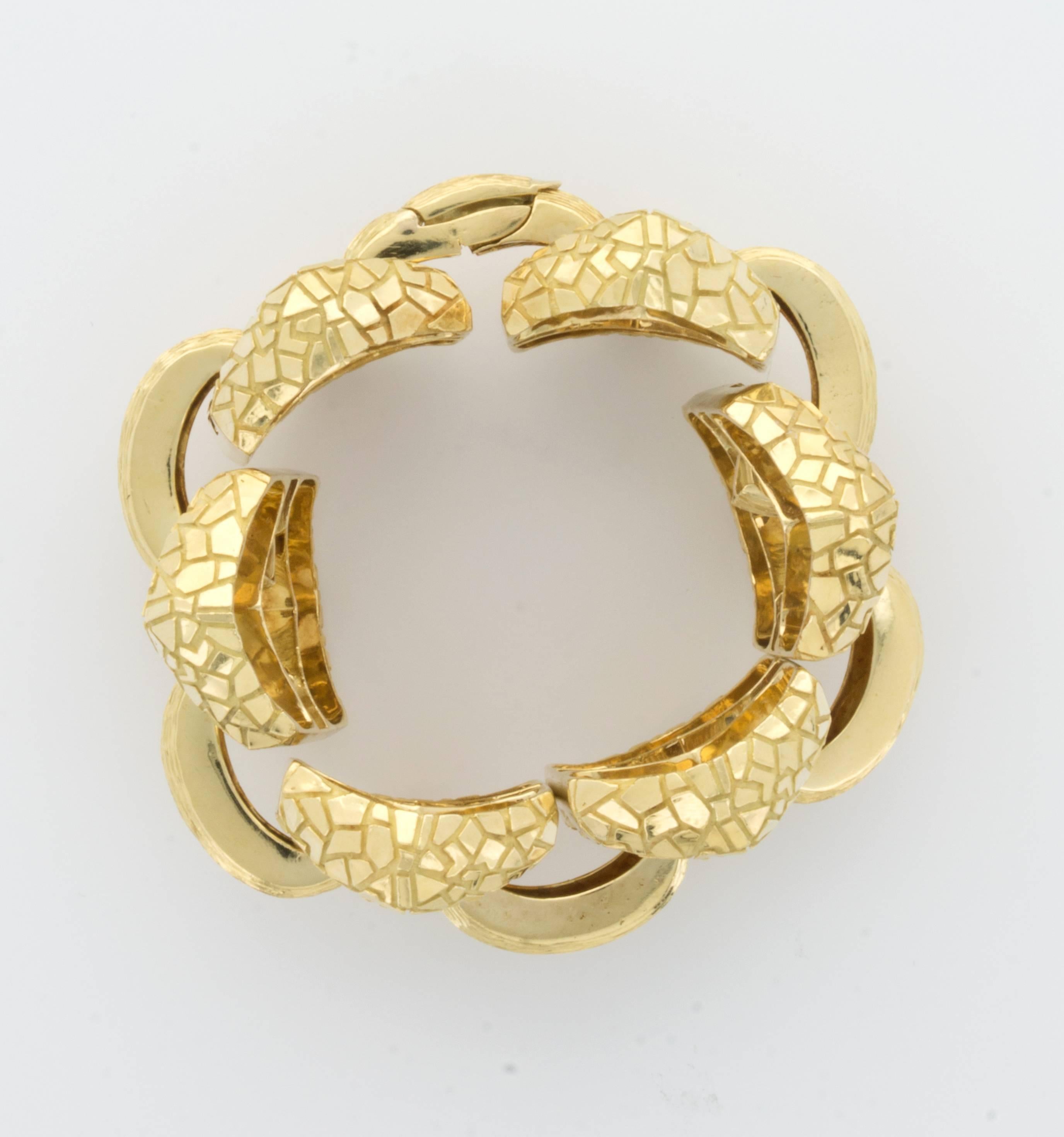 Henry Dunay Geometric Chain Link Gold Bracelet  In Excellent Condition In Beverly Hills, CA