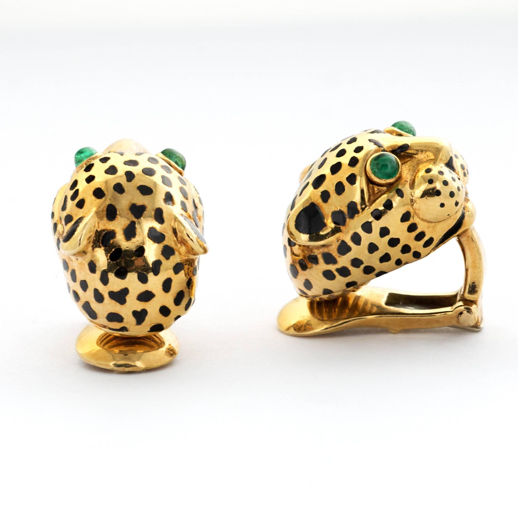 David Webb Pair of Enamel Gold Panther Earrings  In Excellent Condition For Sale In Beverly Hills, CA