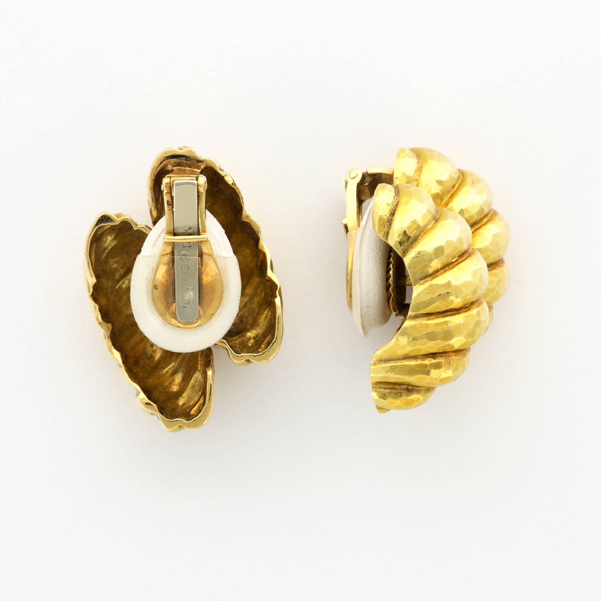 Modern 1970s David Webb Hammered Gold Earrings For Sale
