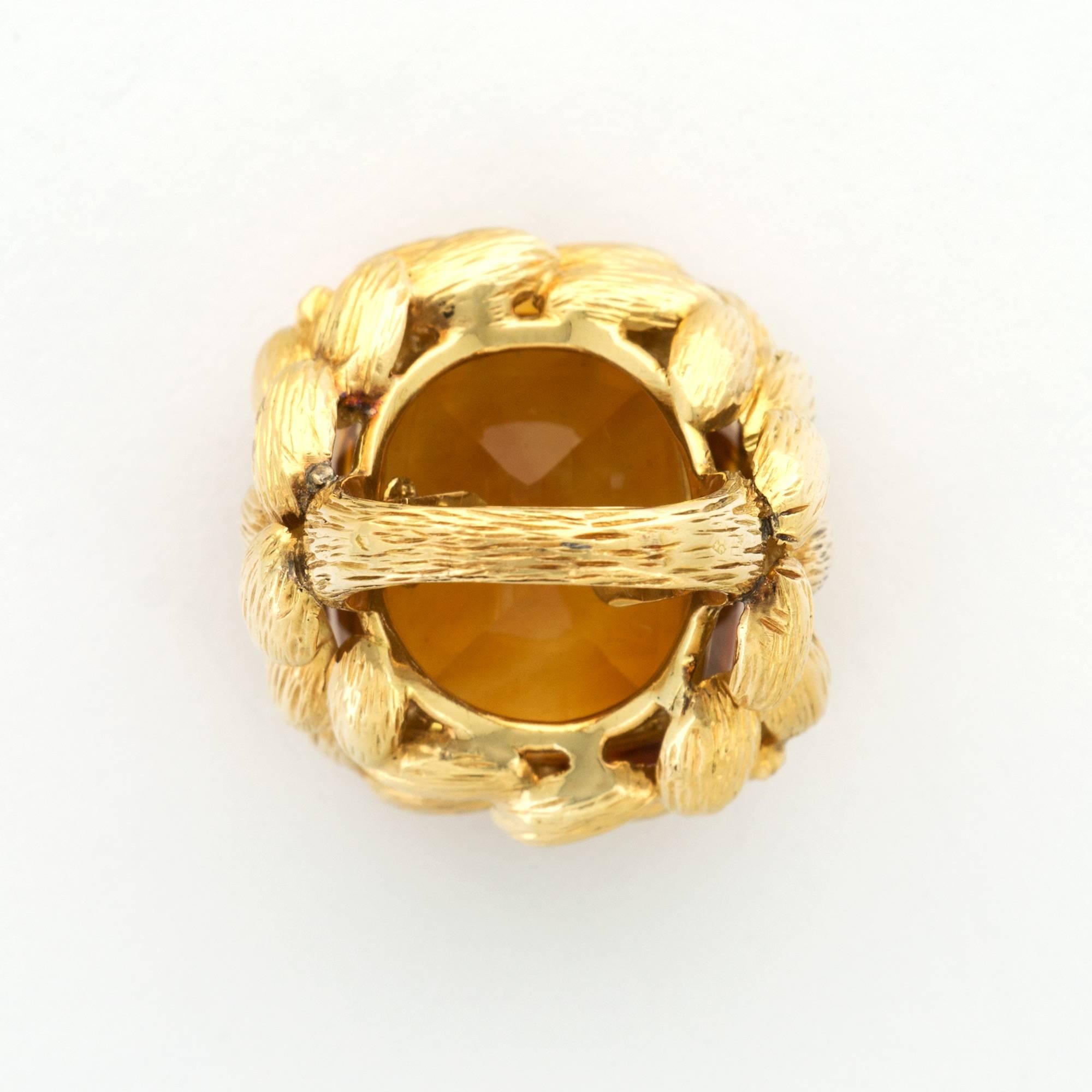 Chaumet Paris 18 Karat Yellow Gold Citrine Ring In Excellent Condition For Sale In Beverly Hills, CA