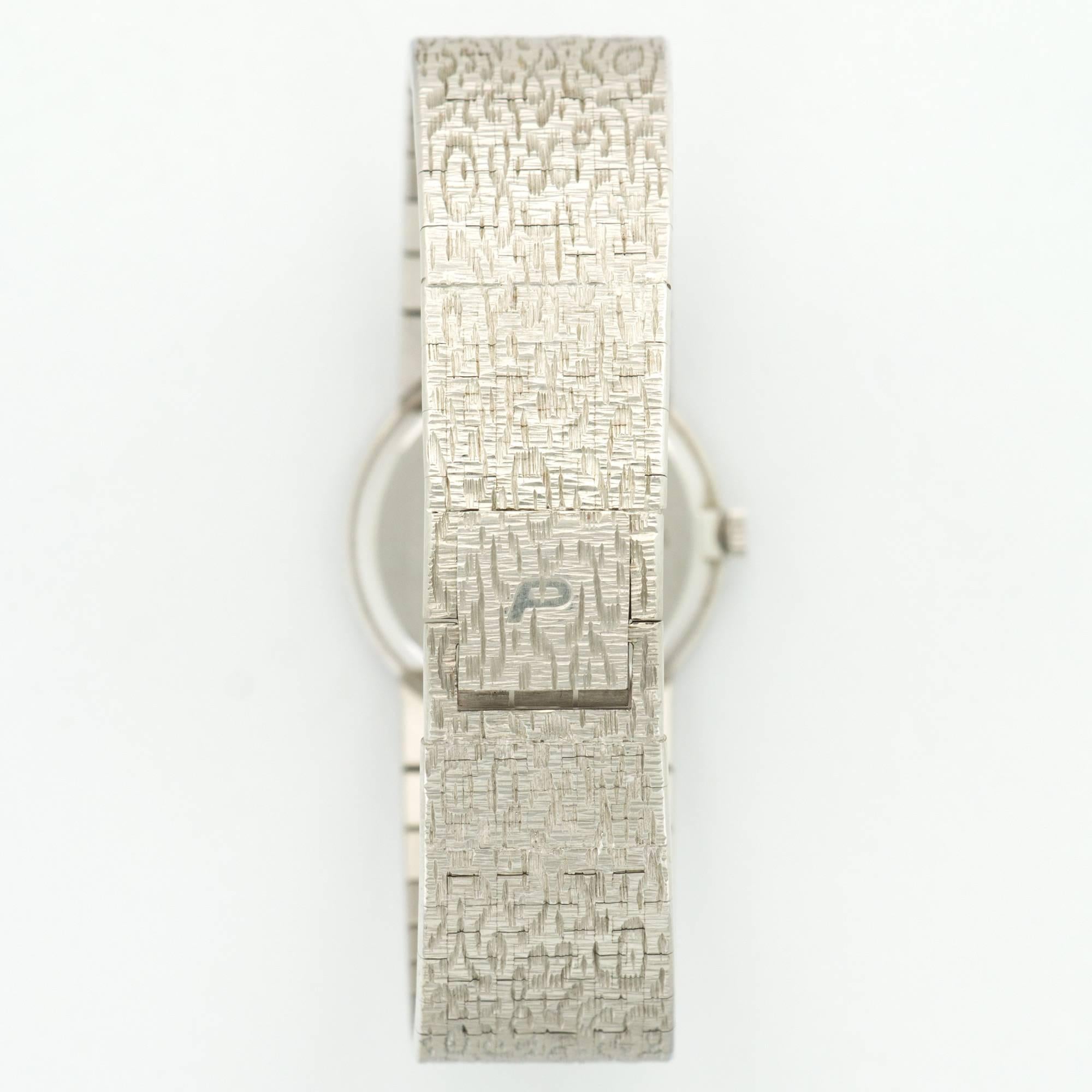 Piaget Ladies White Gold Diamond Jade Mechanical Wind Wristwatch Ref 9706 In Excellent Condition In Beverly Hills, CA