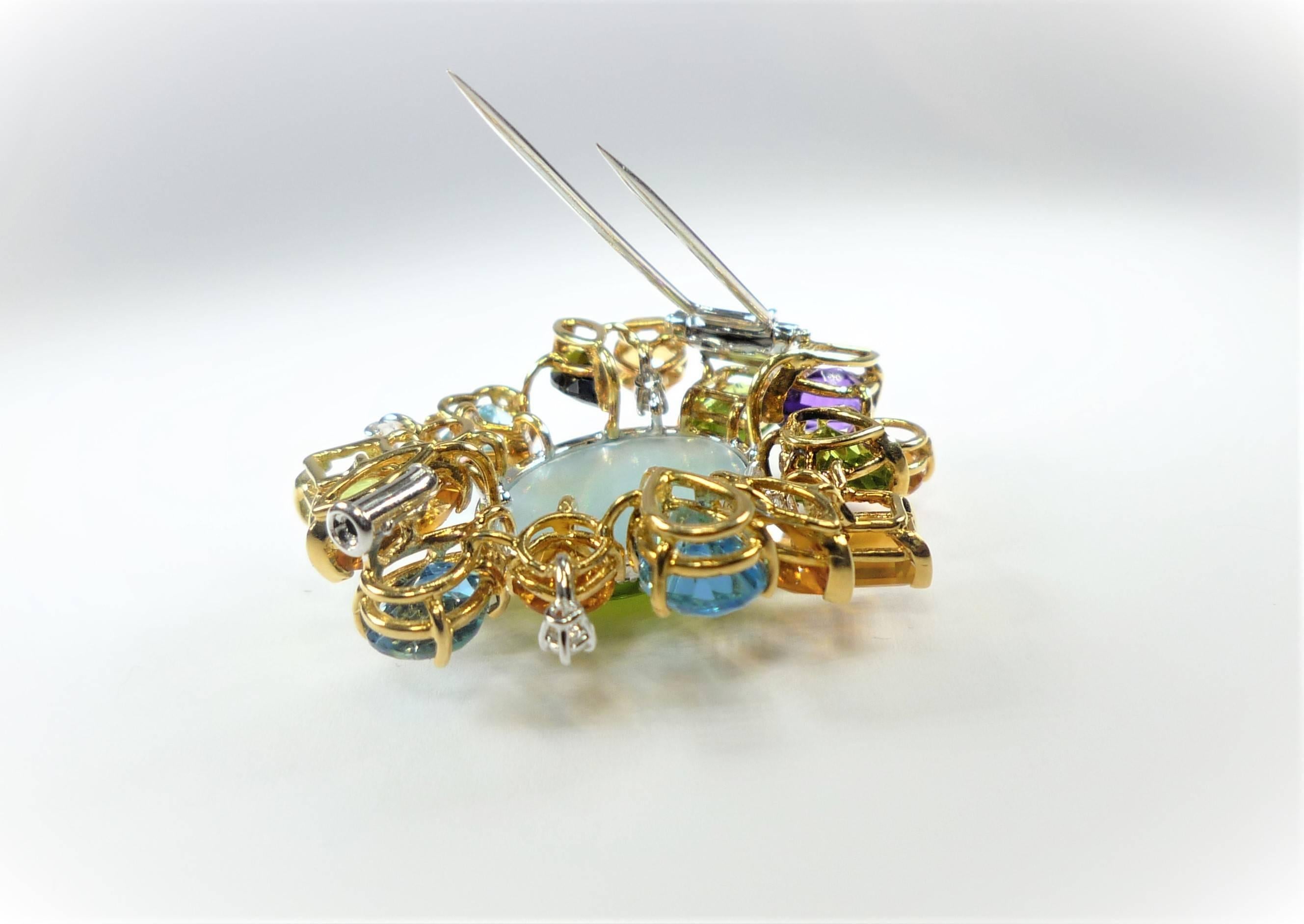 Yellow Gold Brooch with Various Colorful Gemstones In New Condition In Frankfurt, DE