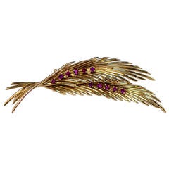 Van Cleef 
Arpels Ruby Gold Brooch