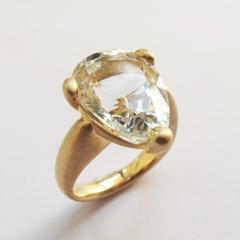 Jesse Pear White Blue Sapphire Yellow Gold Ring