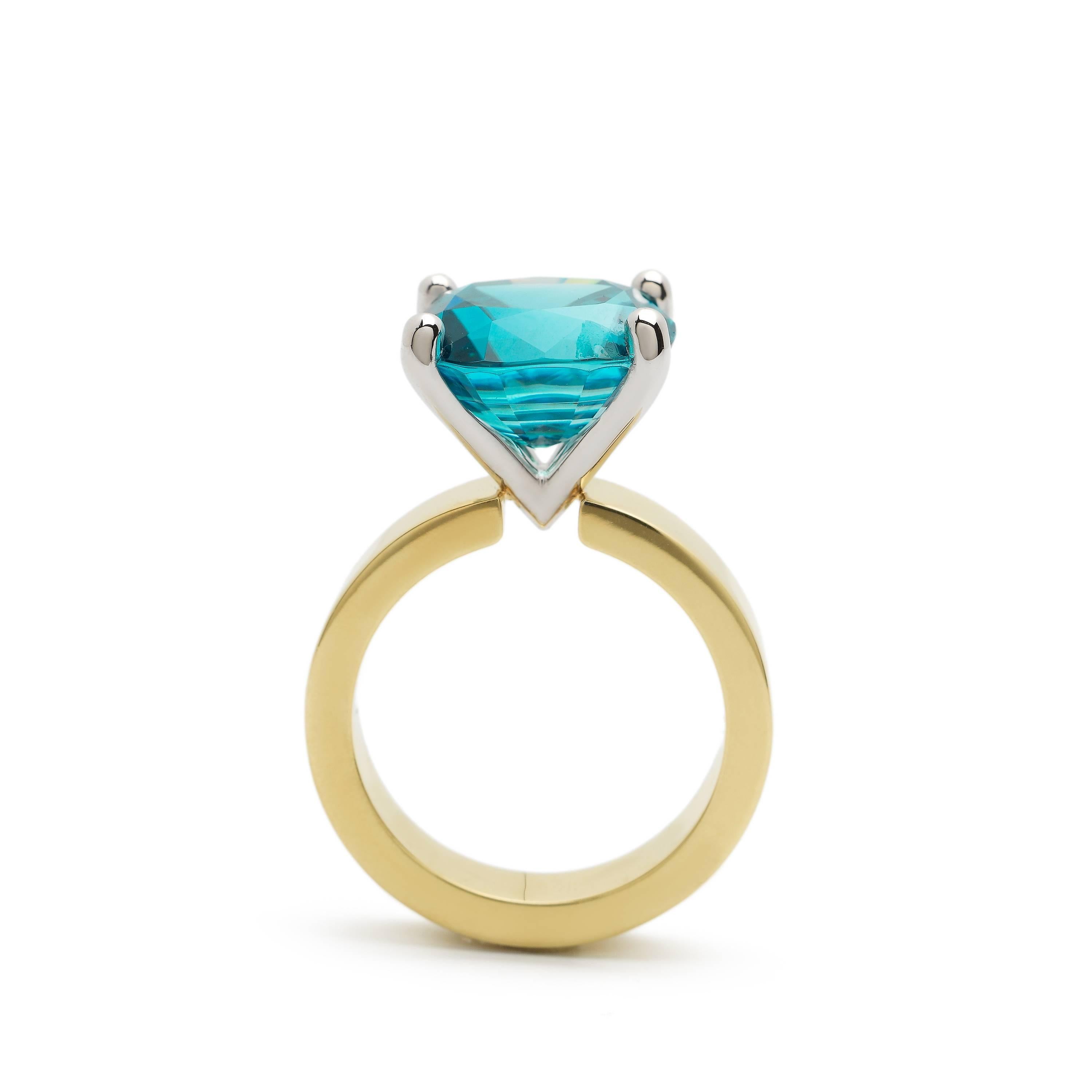 Contemporary Jesse Zircon Gold Ring For Sale