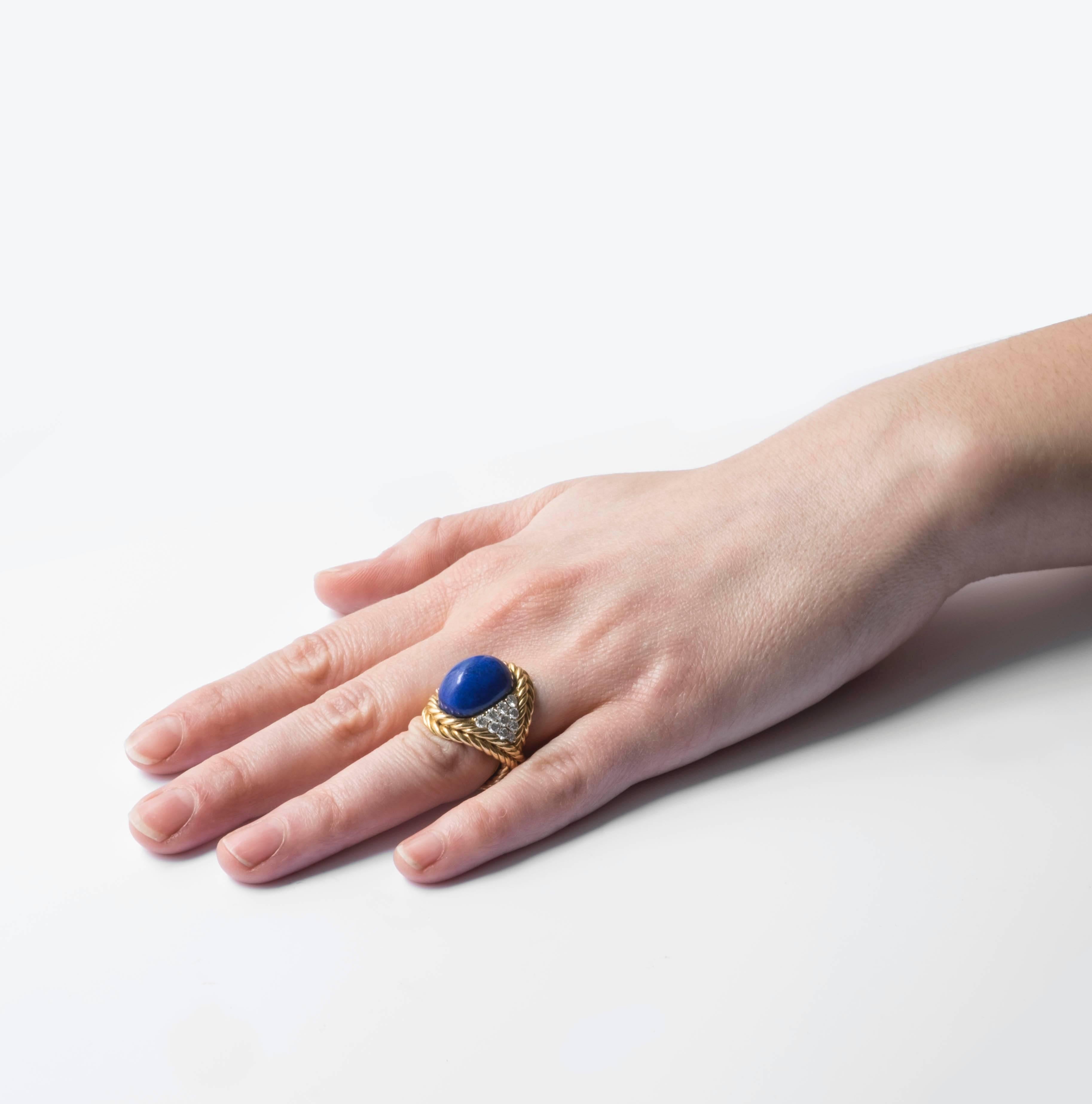 1970s Boucheron Paris Cabochon Lapis Lazuli Diamond Gold Ring  For Sale 2