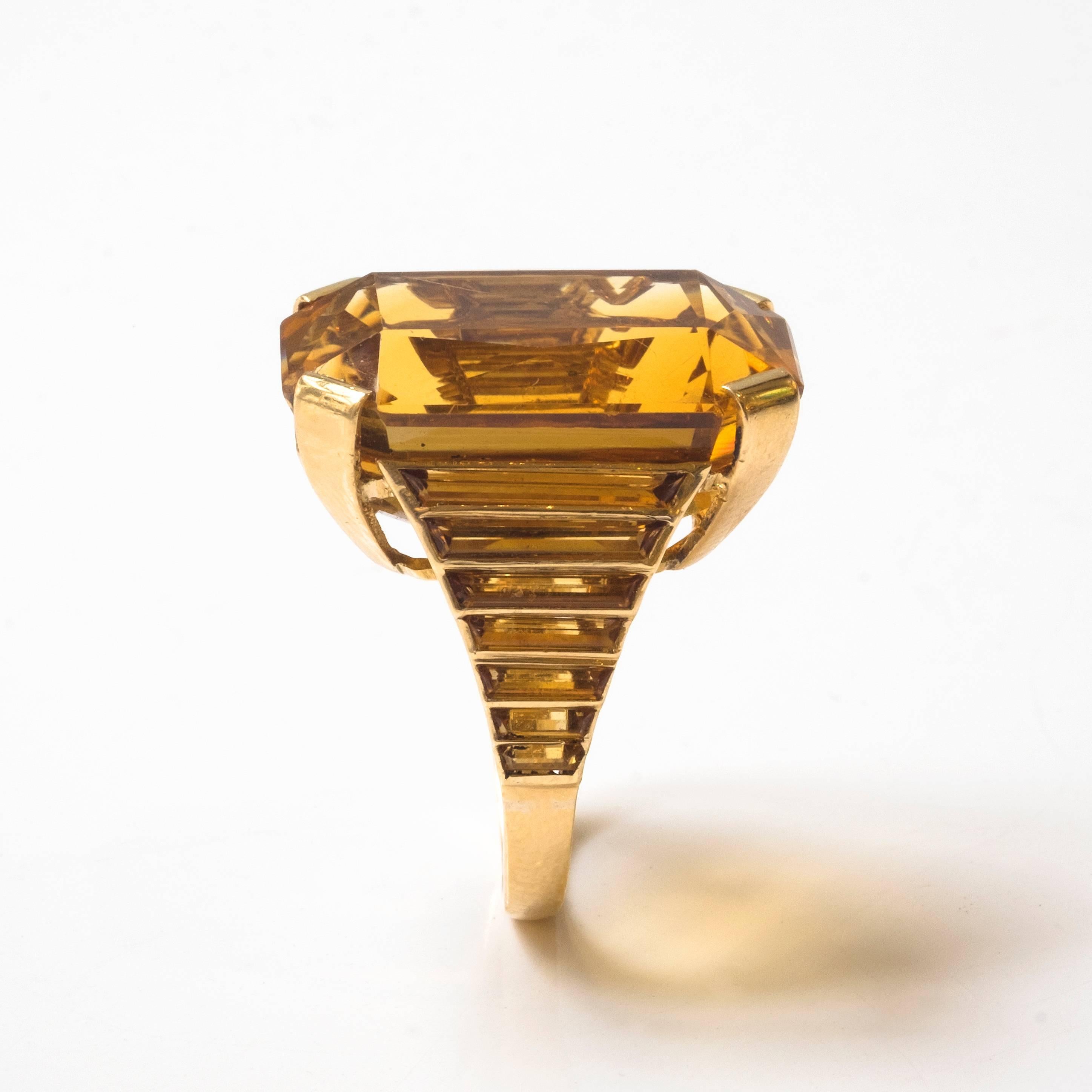 1935 Rene Boivin Citrine Gold cocktail ring  In Good Condition For Sale In Paris, FR