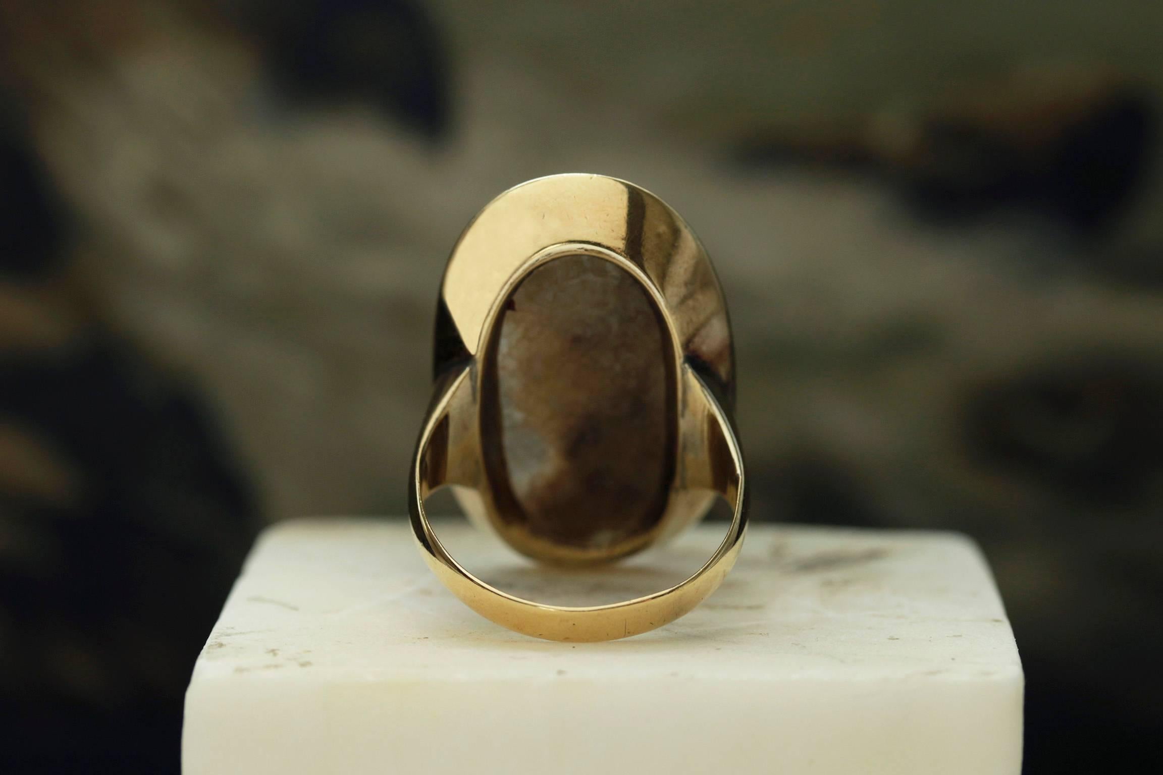 Georgian Sardonyx Cameo Ring In Excellent Condition For Sale In New York, NY
