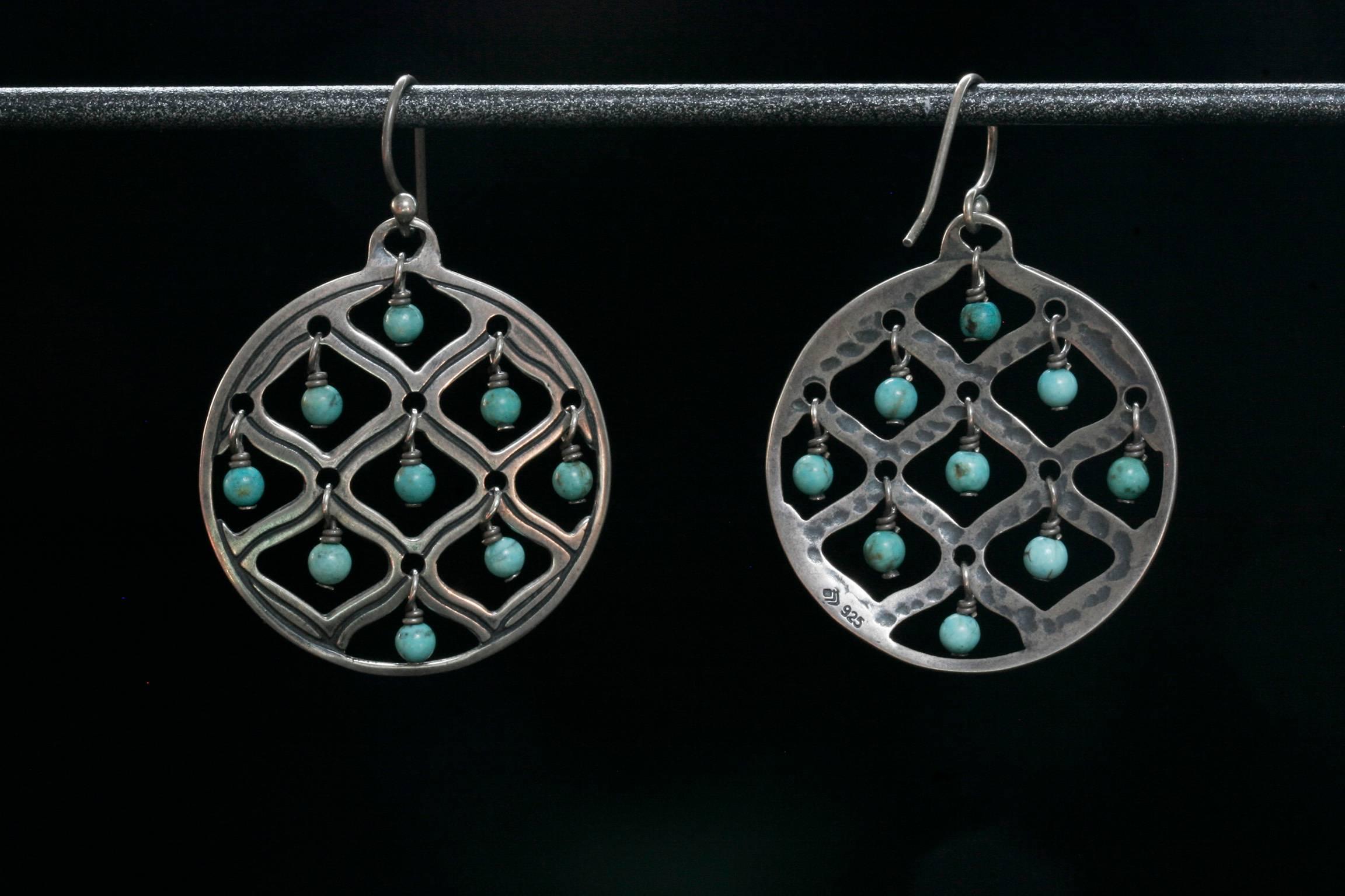 Vintage Dangling Turquoise Drop Earrings In Excellent Condition For Sale In New York, NY