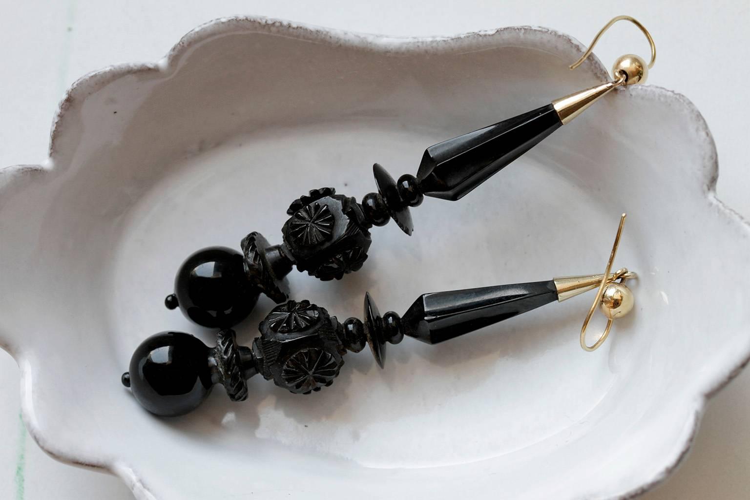 Women's Victorian Elongated Carved Whitby Jet Drop Earrings