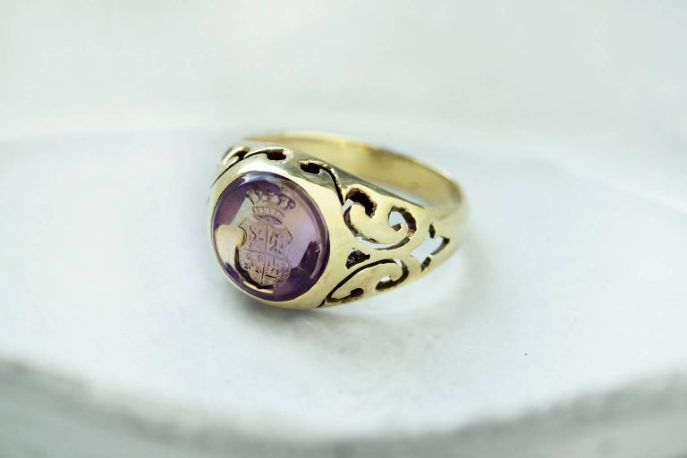 Edwardian Amethyst Crest Intaglio Ring For Sale at 1stDibs