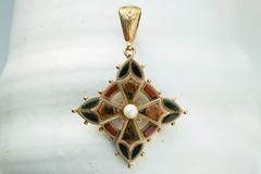 Victorian Agate and Pearl Scottish Pendant