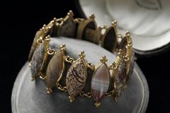 Early Victorian Agate and Pinchbeck Bracelet