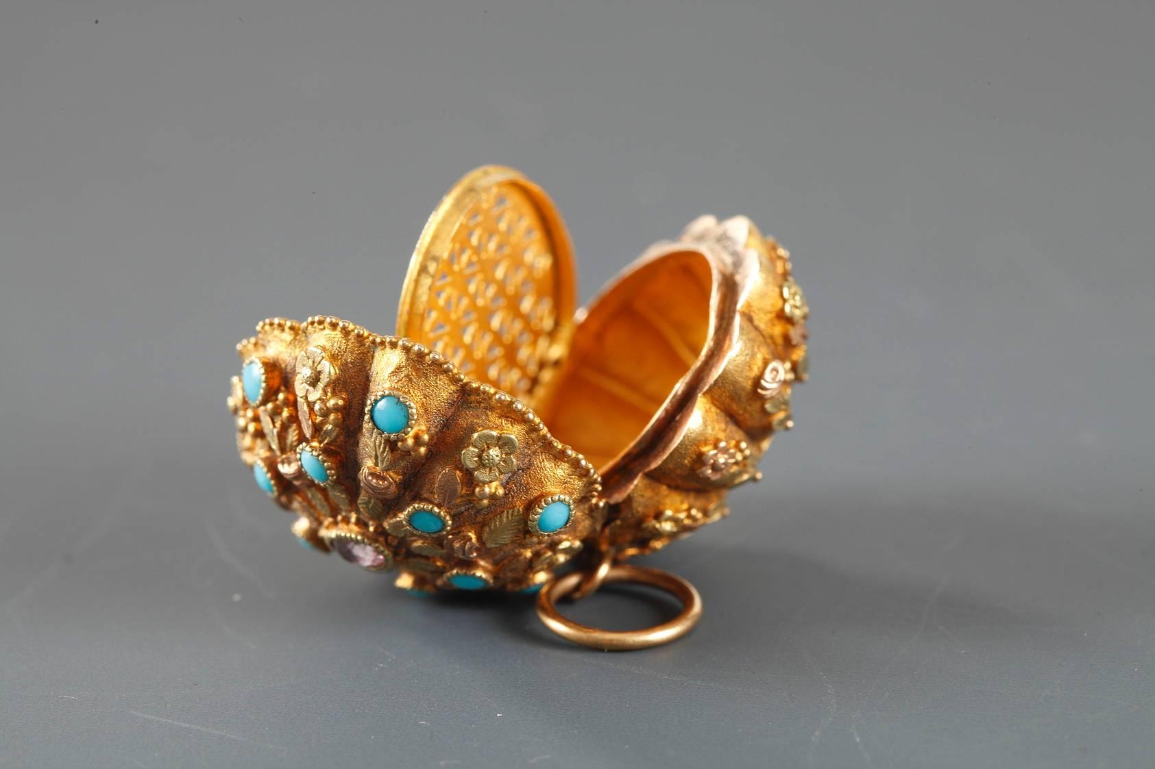 Women's 19th Century Cabochon Ruby Turquoise Gold Vinaigrette Pendant For Sale