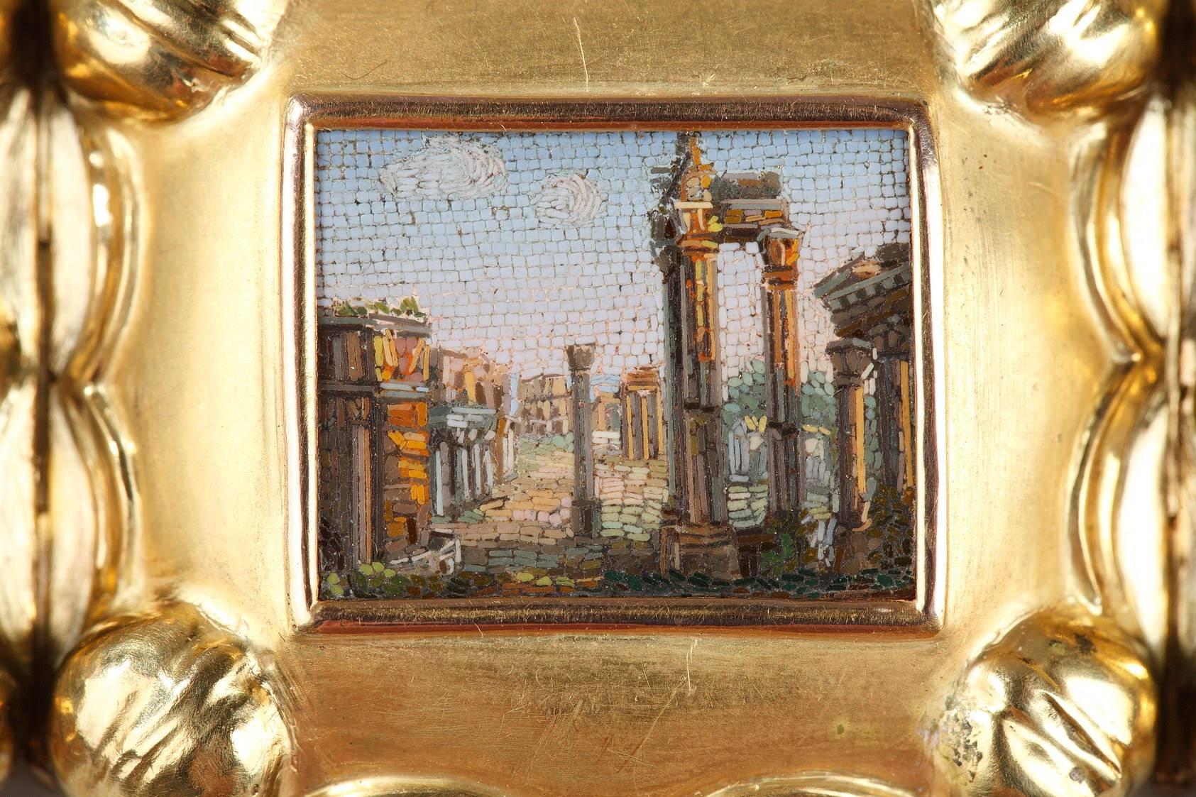 Gold and Micromosaic Bracelet, First Part of the 19th Century For Sale 1