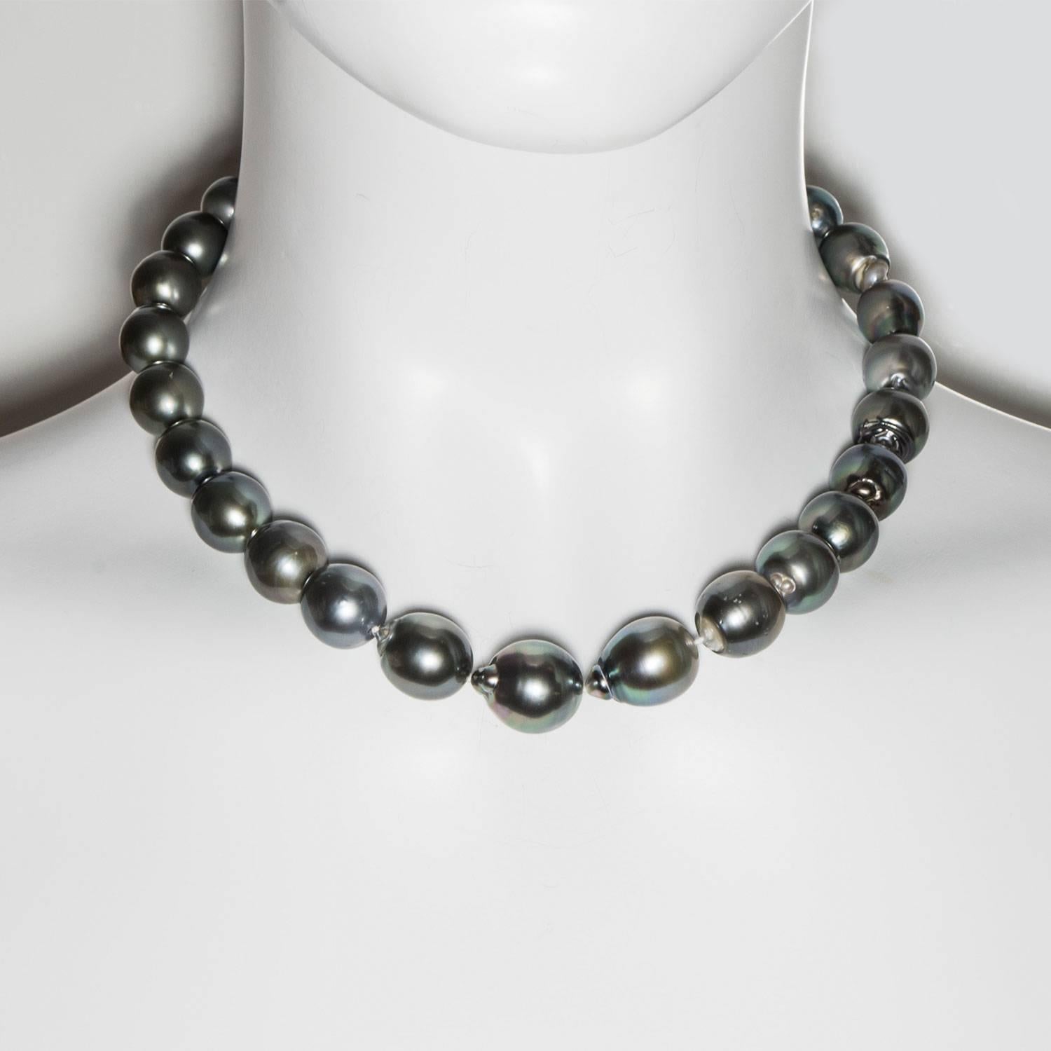 Contemporary Faye Kim 18k Gold Black Tahitian Baroque Cultured Pearl Necklace For Sale