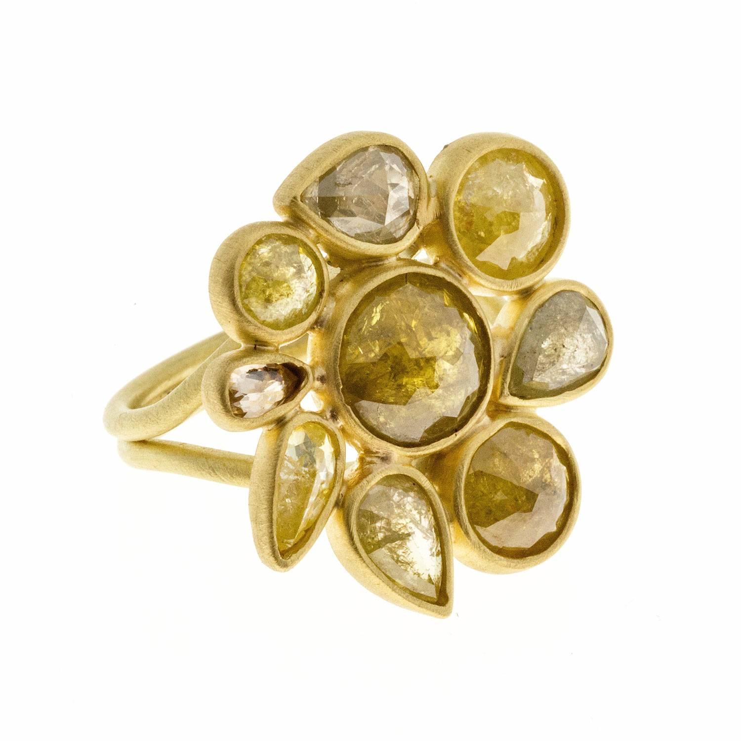 Contemporary Faye Kim Milky Diamond Gold Flower Ring
